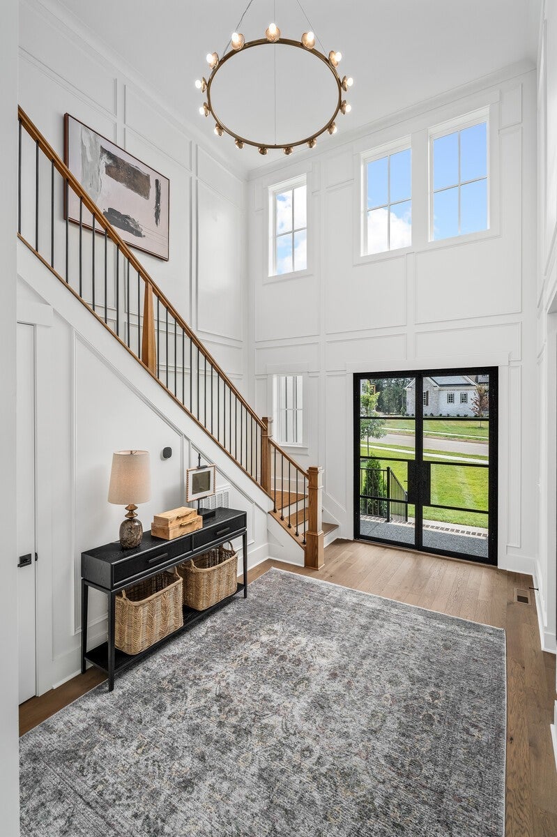 7249 Woodruff Dr