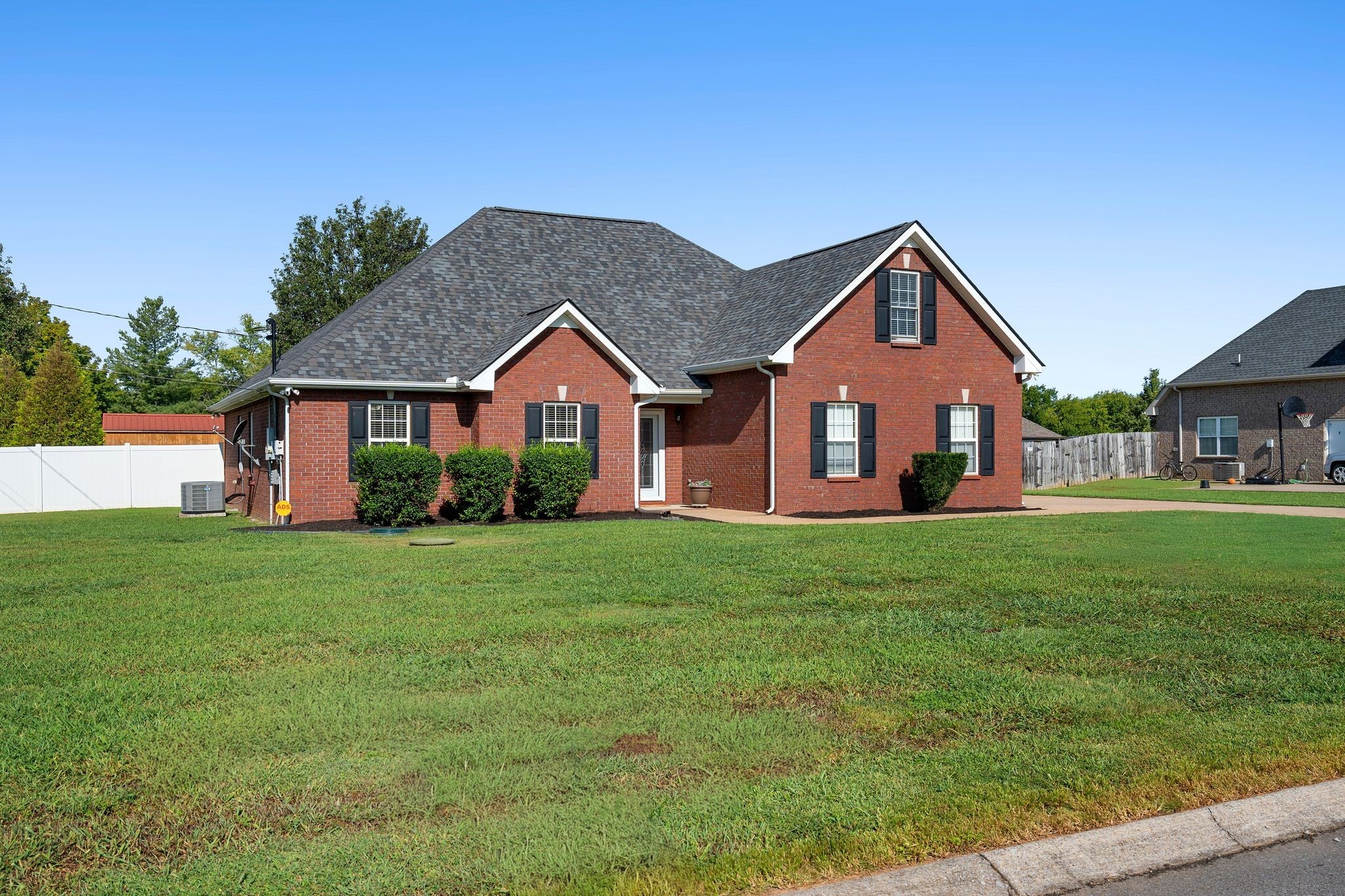 1005 Stratus Dr