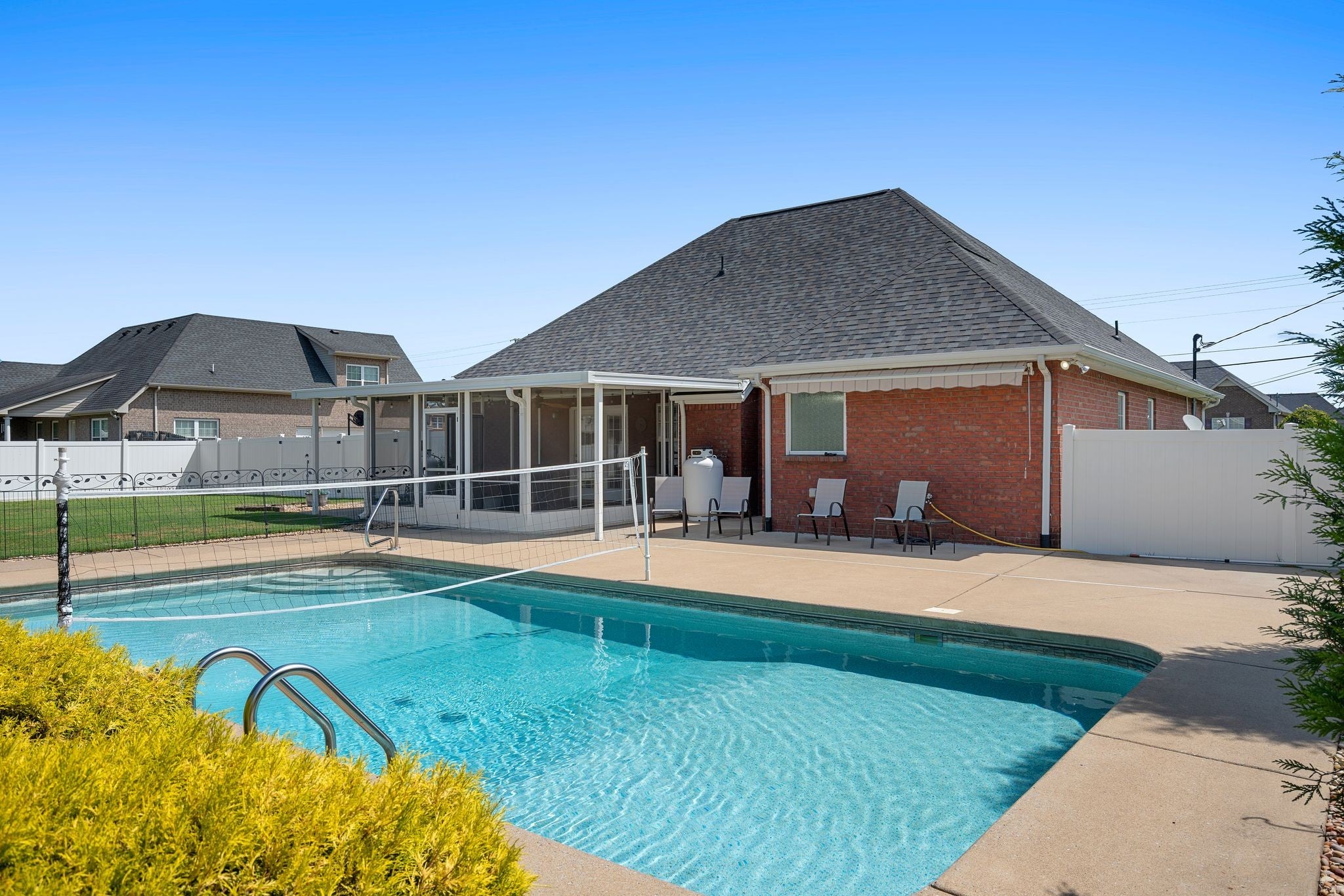 1005 Stratus Dr
