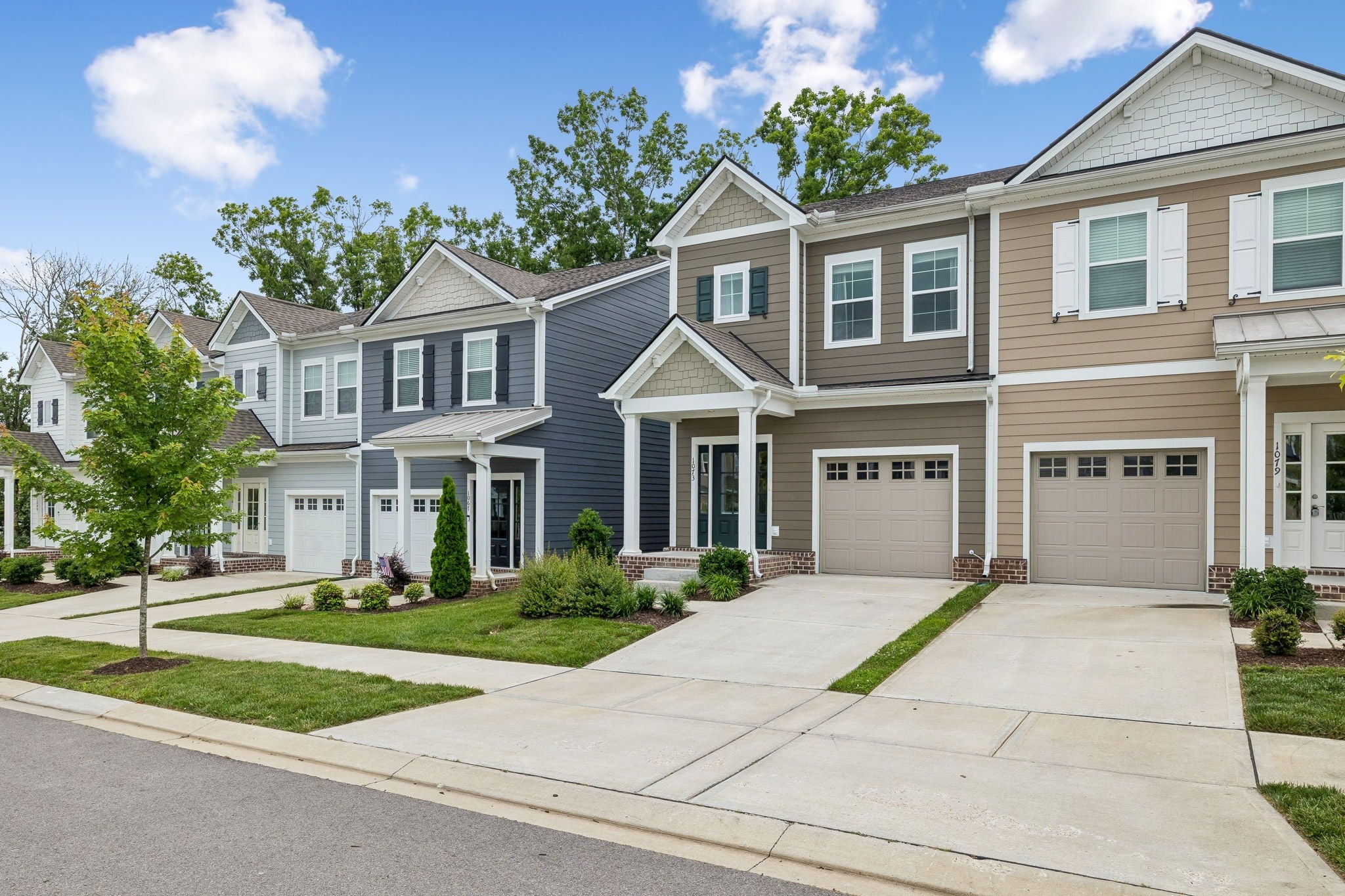 1073 Sweetleaf Dr