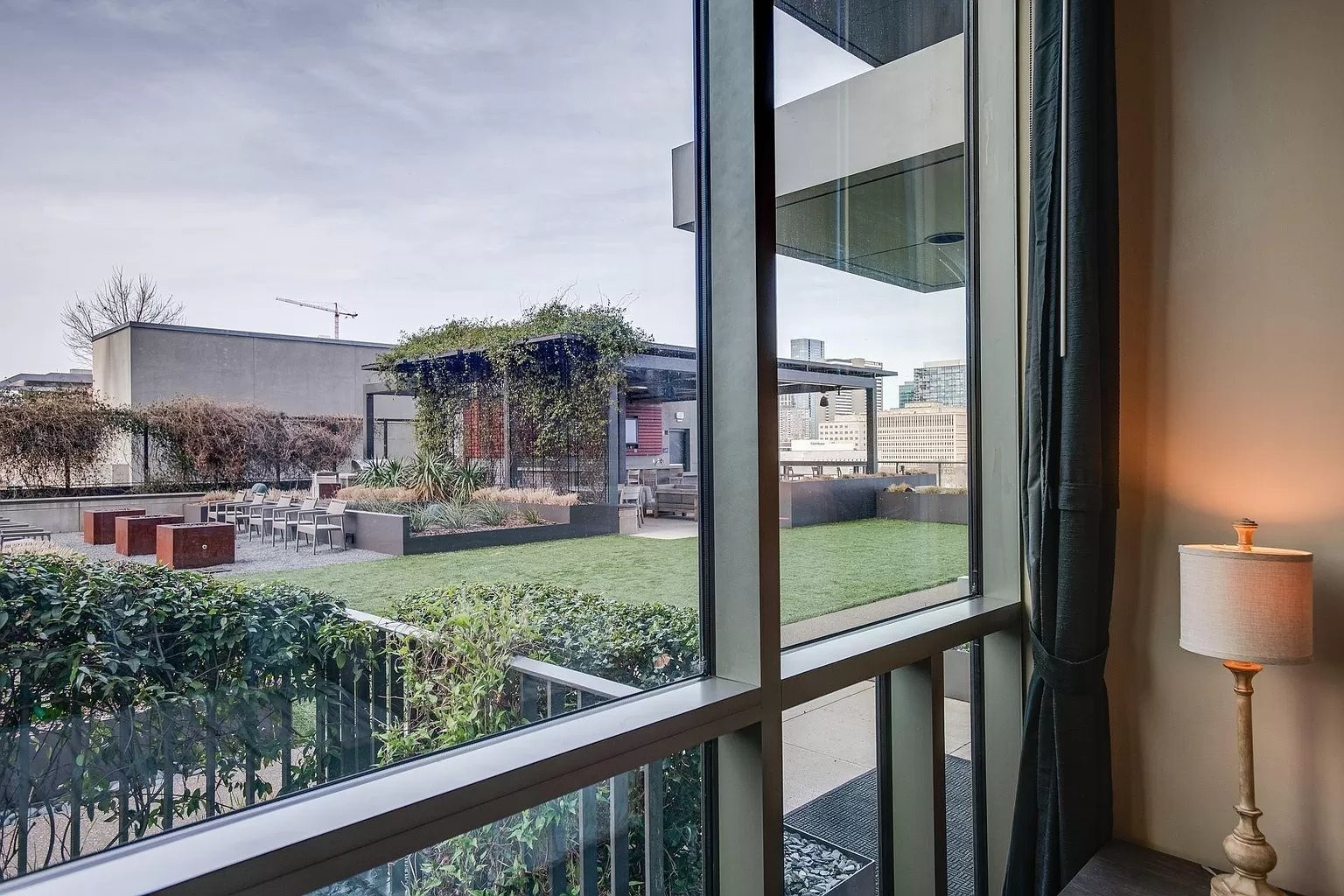 Nashville, Tennessee 37203, United States, 2 Bedrooms Bedrooms, ,2 BathroomsBathrooms,Residential,Active,144484