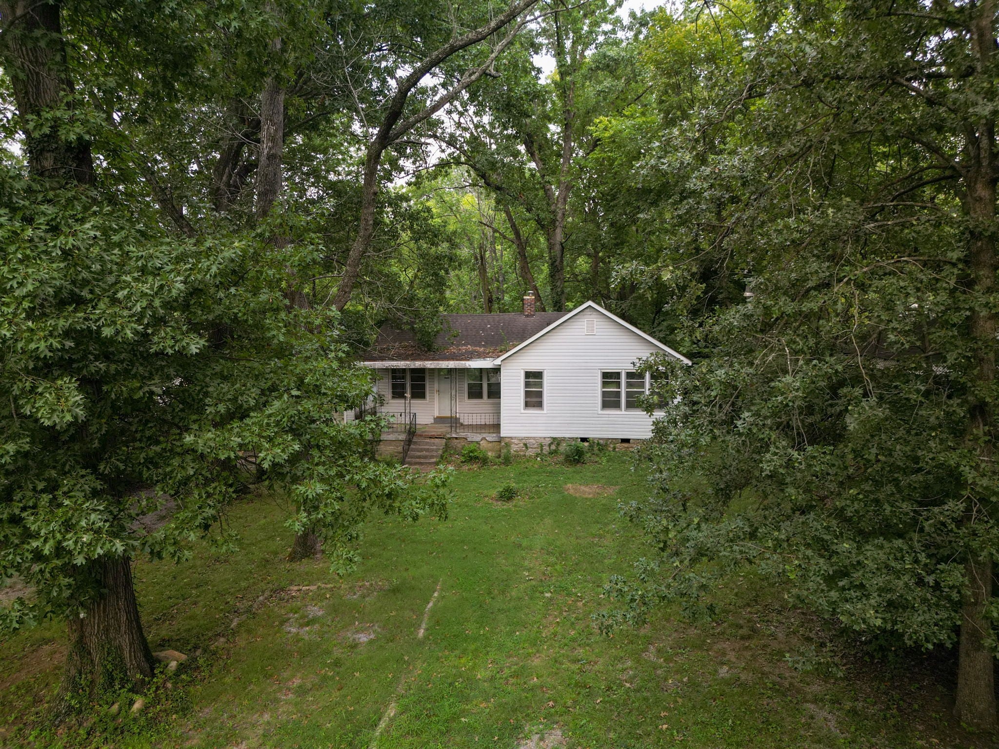 143 Hillcrest Dr