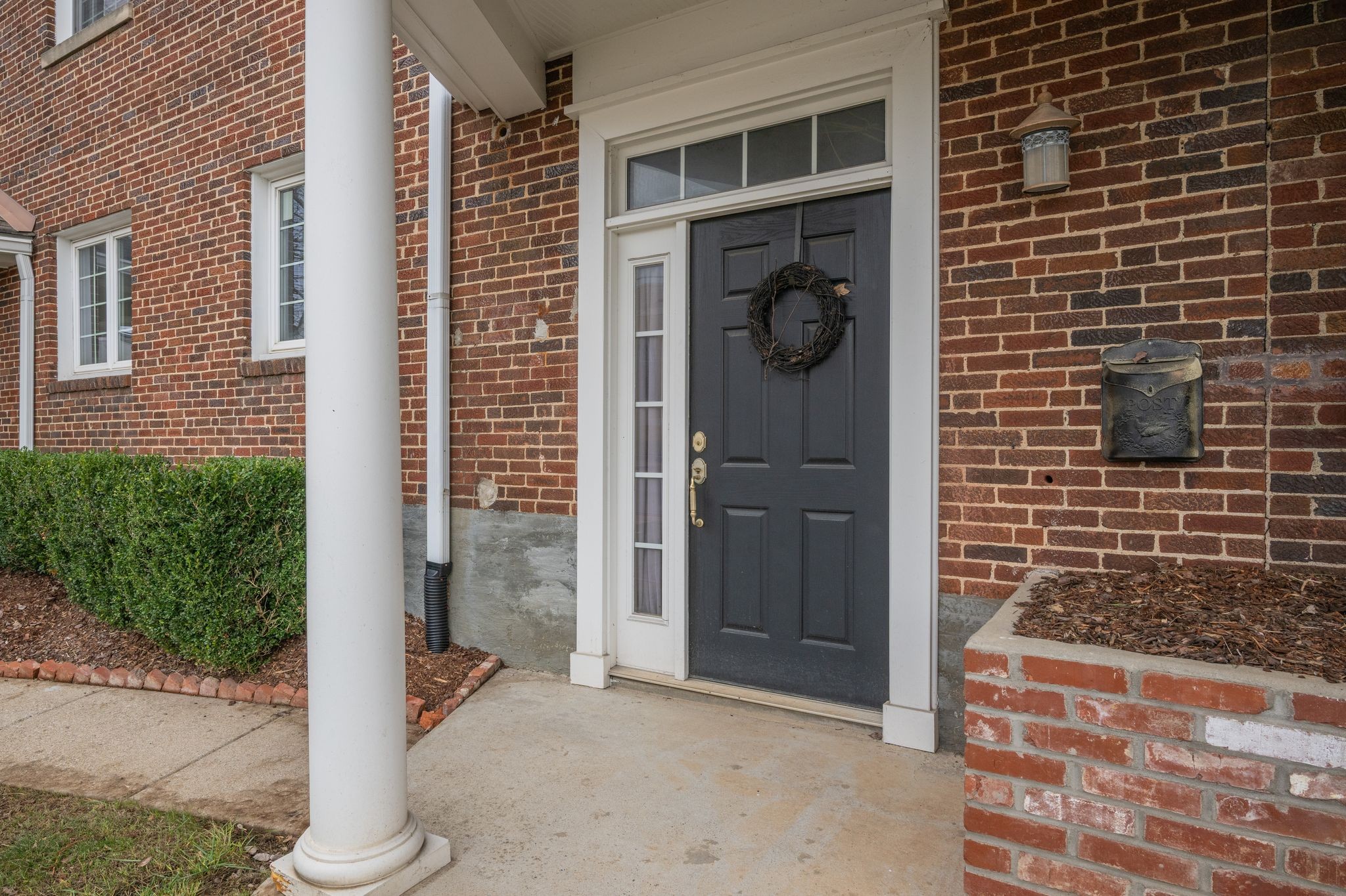 202A West College Street 4