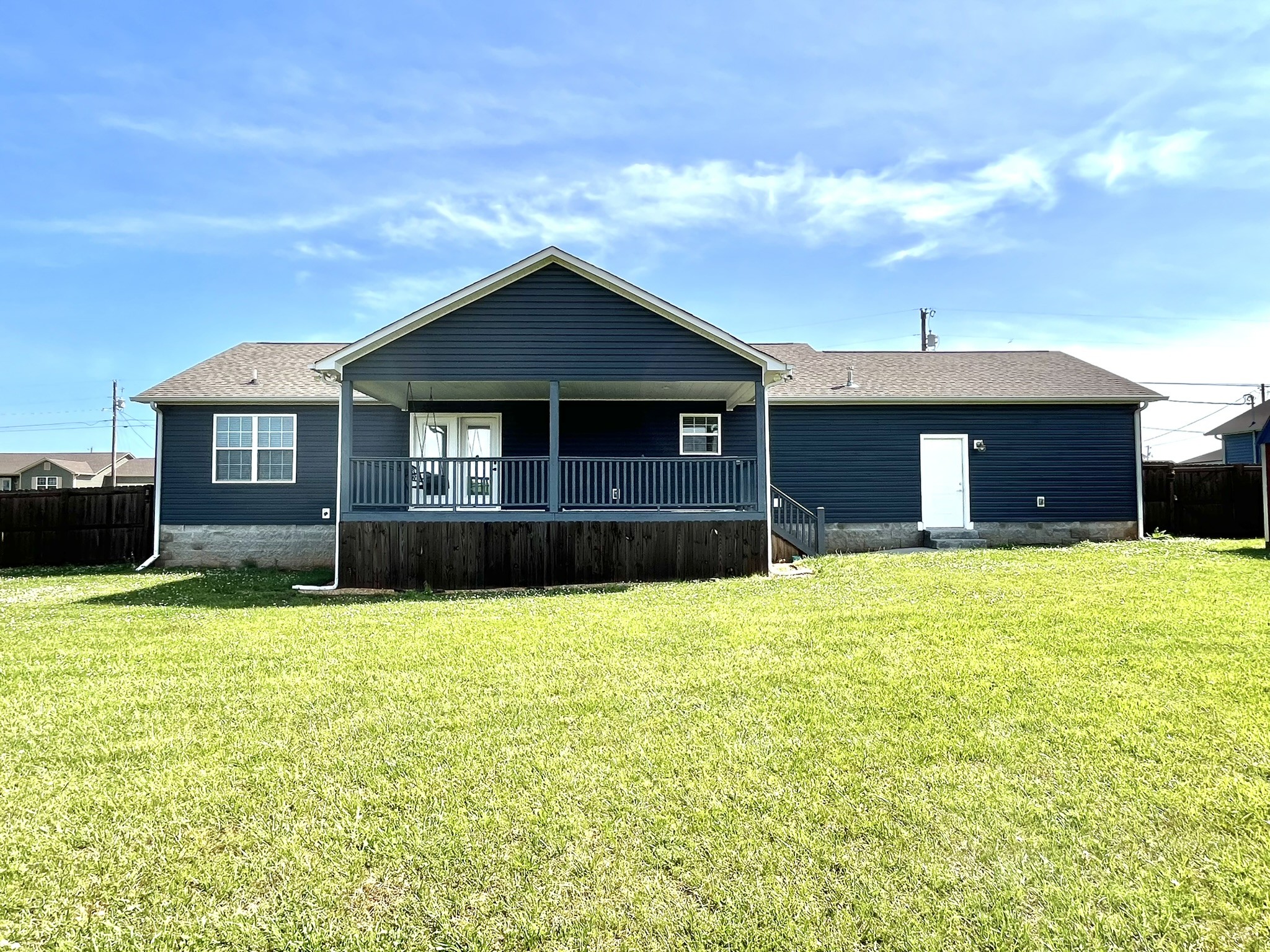 605 Strawberry Dr