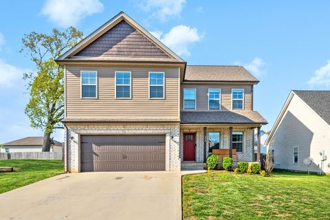 692 Elm St Clarksville TN 37040