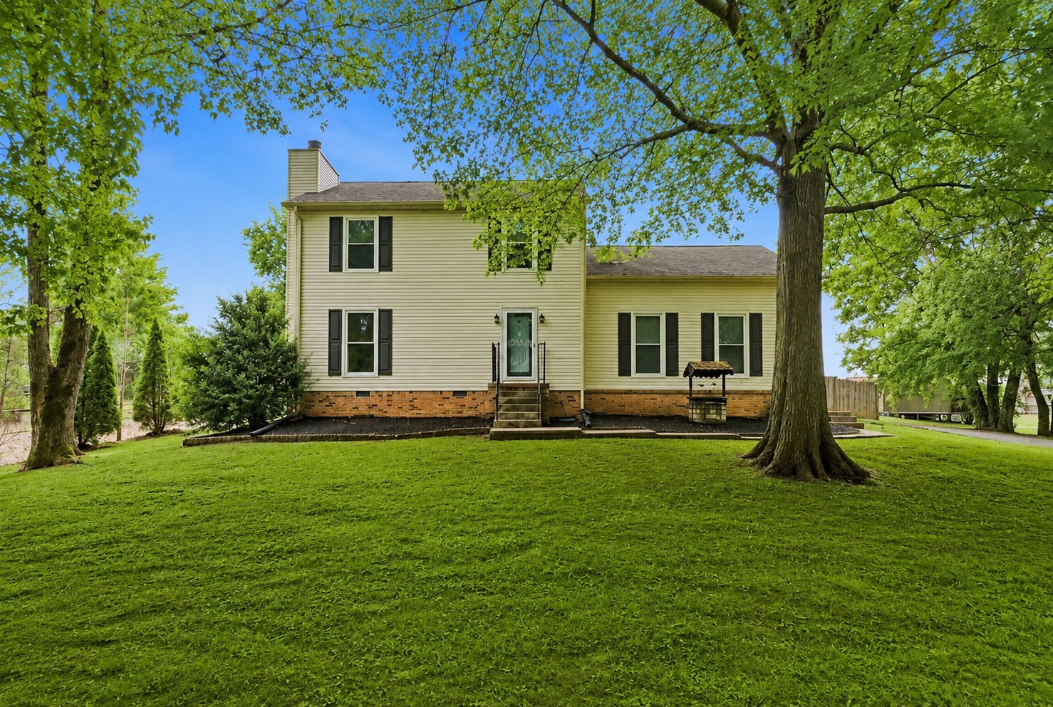 Photo 1 of 31 — 302 Andes Dr, Columbia, TN 38401