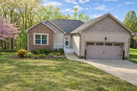 Photo of 250 Wagoners Way, Westmoreland, TN 37186 (MLS # 3256280)