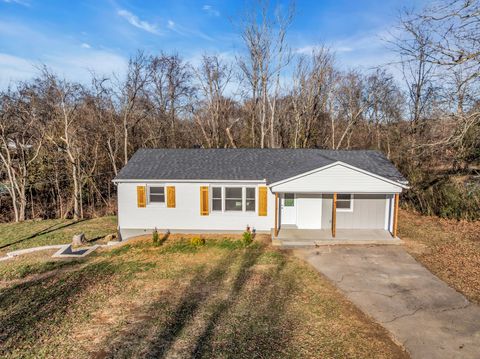 1034 Taylor Town Rd White Bluff TN 37187