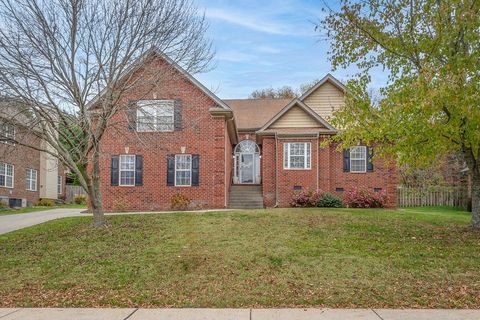 2184 Loudenslager Dr, Thompsons Station, TN 37179 - MLS#: 2806374