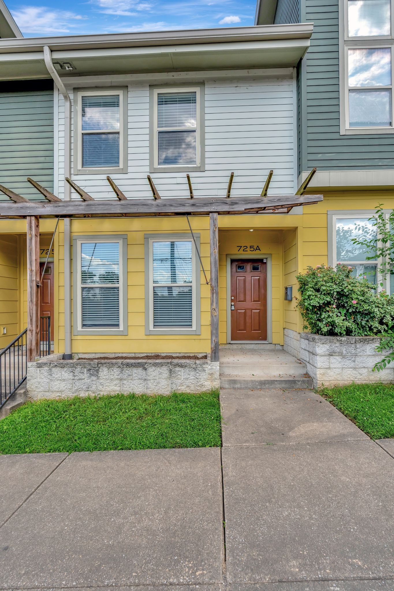 725A McFerrin Ave