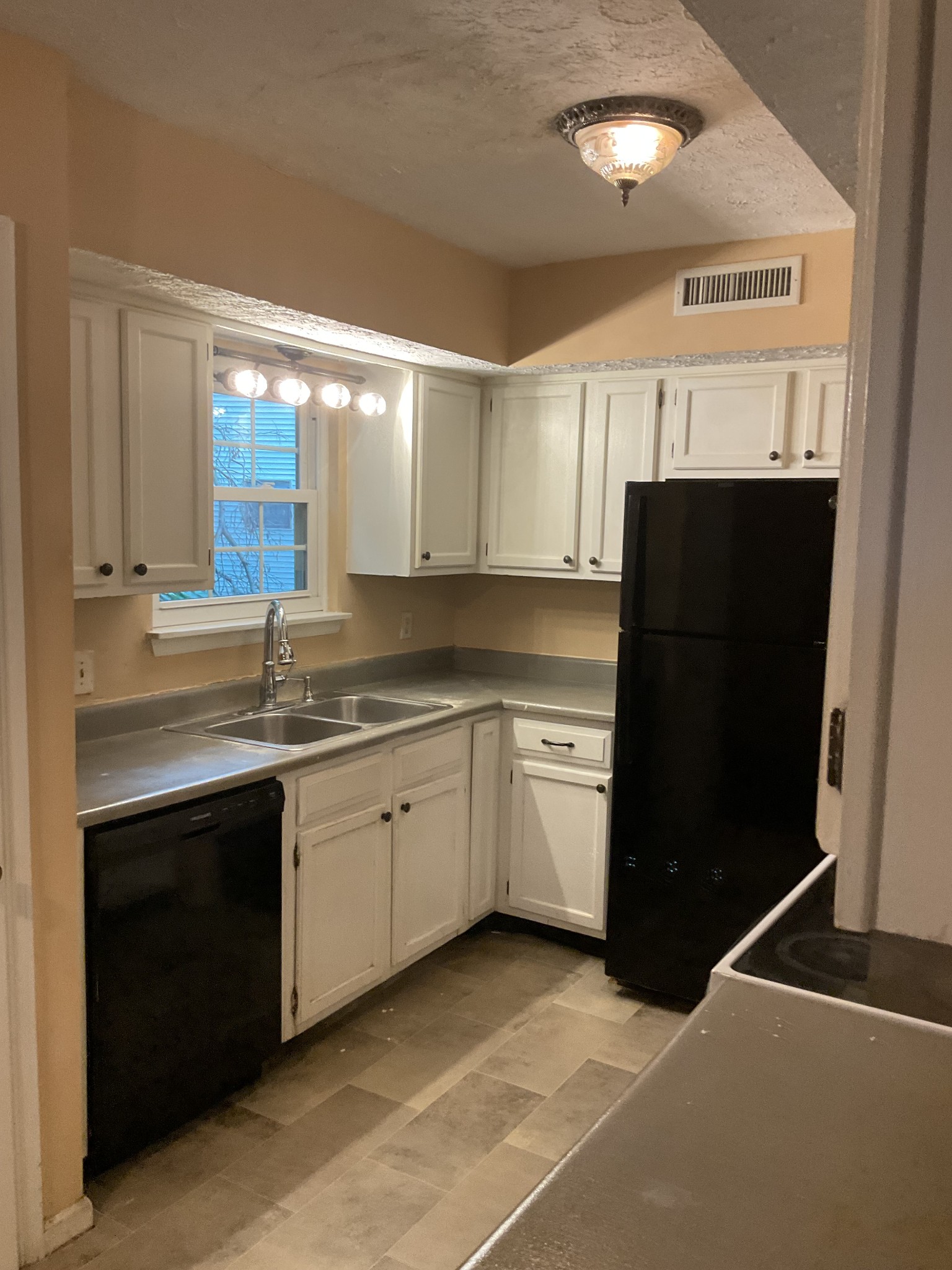 112 Elizabeths Ct