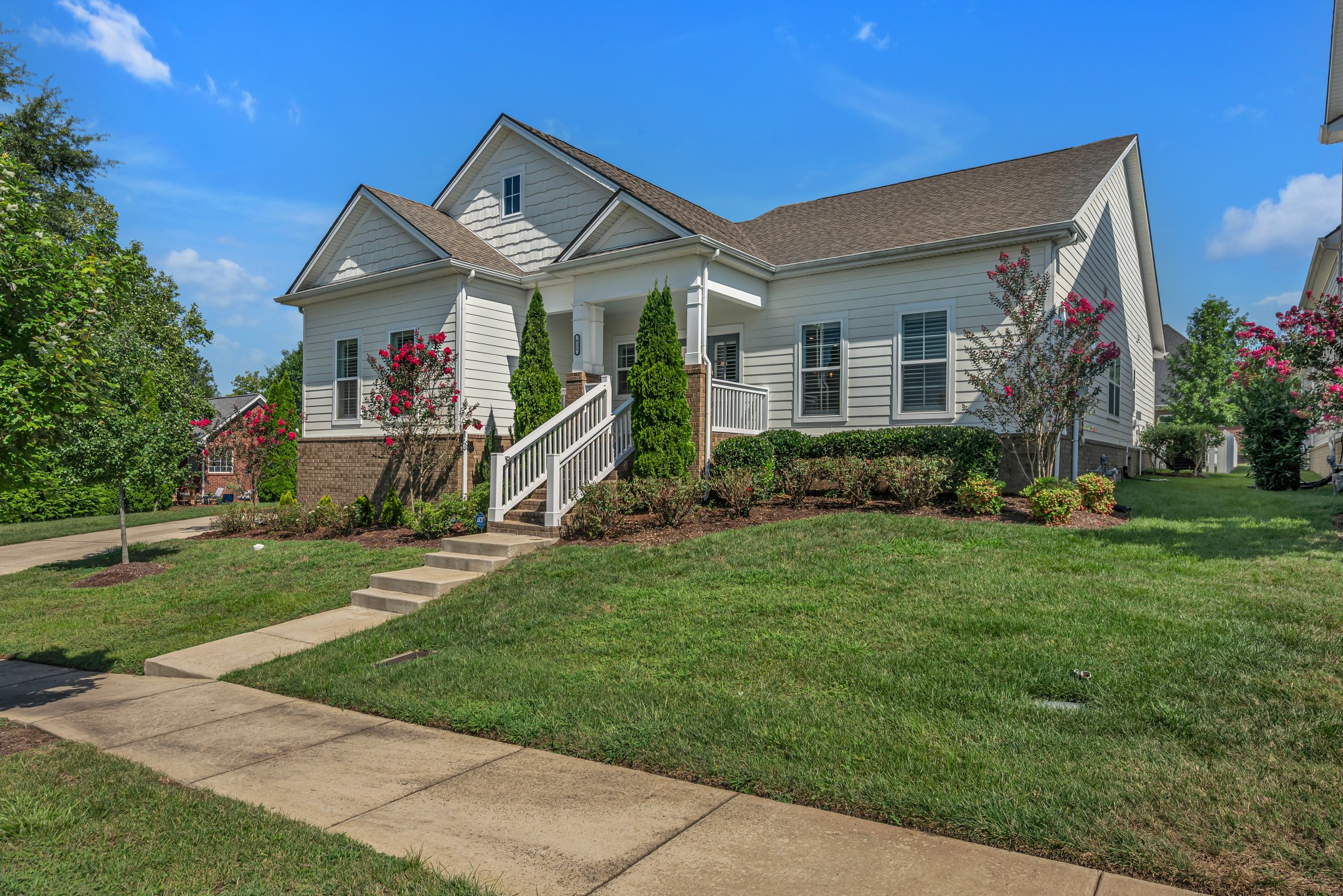 621 Henry Ln