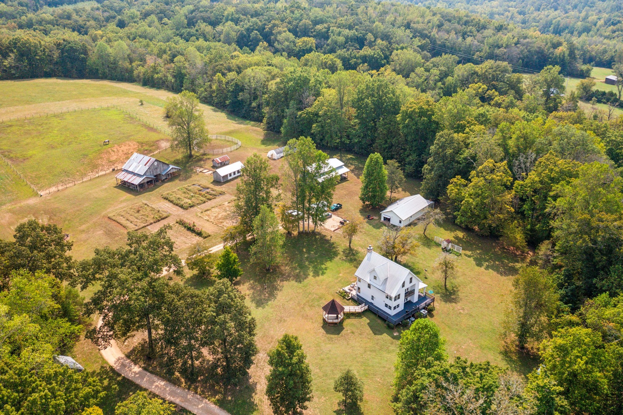 927 Bond Road
