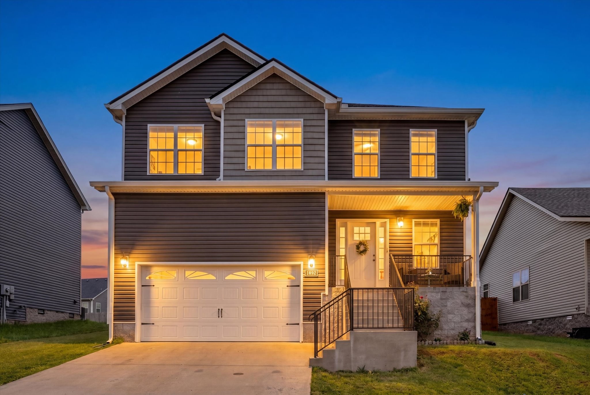Photo 1 of 33 — 1092 Charles Thomas Dr, Clarksville, TN 37042