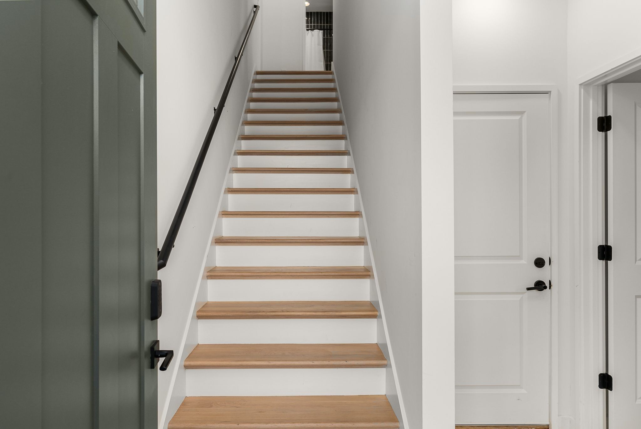 2000 S Hamilton Rd 1