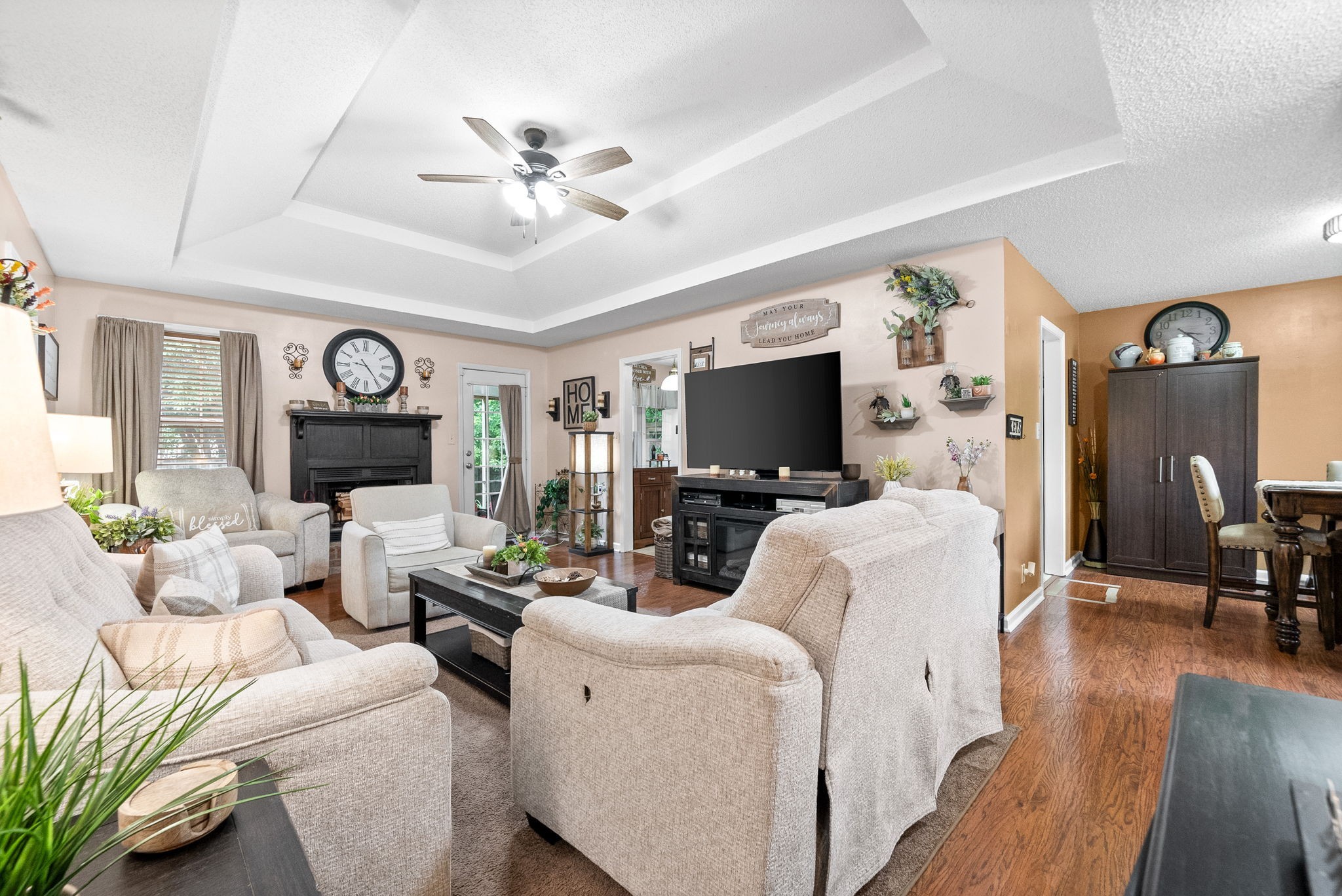 609 Corinth Ct