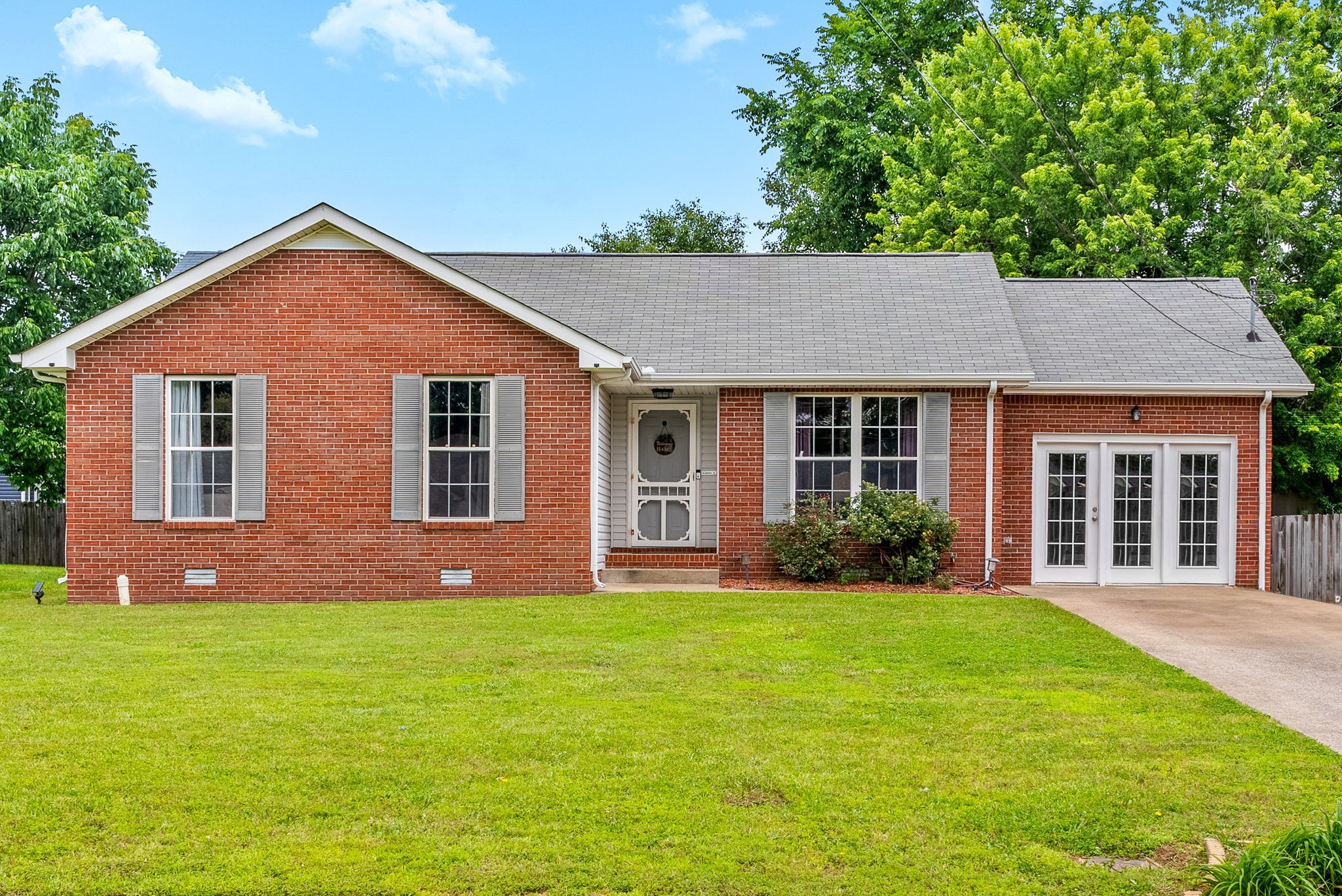 609 Corinth Ct