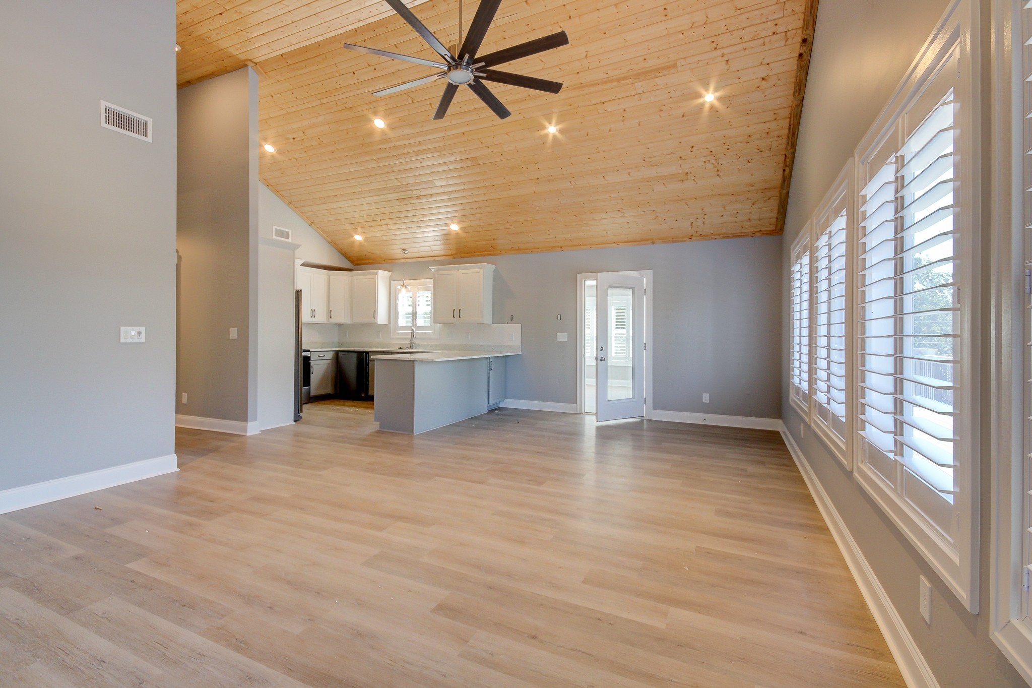 120 Golden Eagle Dr