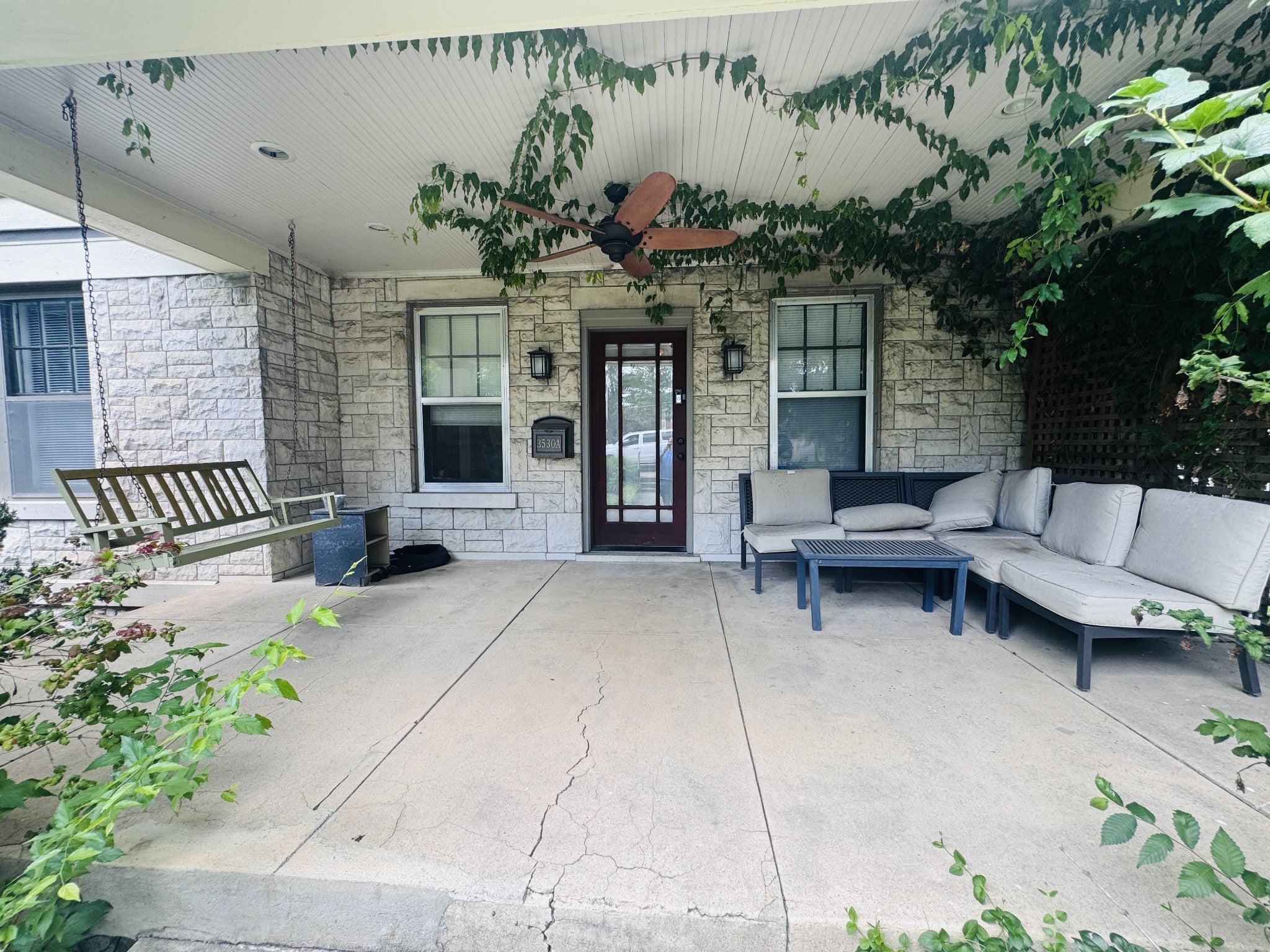 2-bed home for rent in Nashville, TN 37205, 3530 Murphy Rd 3530 Murphy Rd, Nashville TN 37205 2-bed home, photo 3 of 20