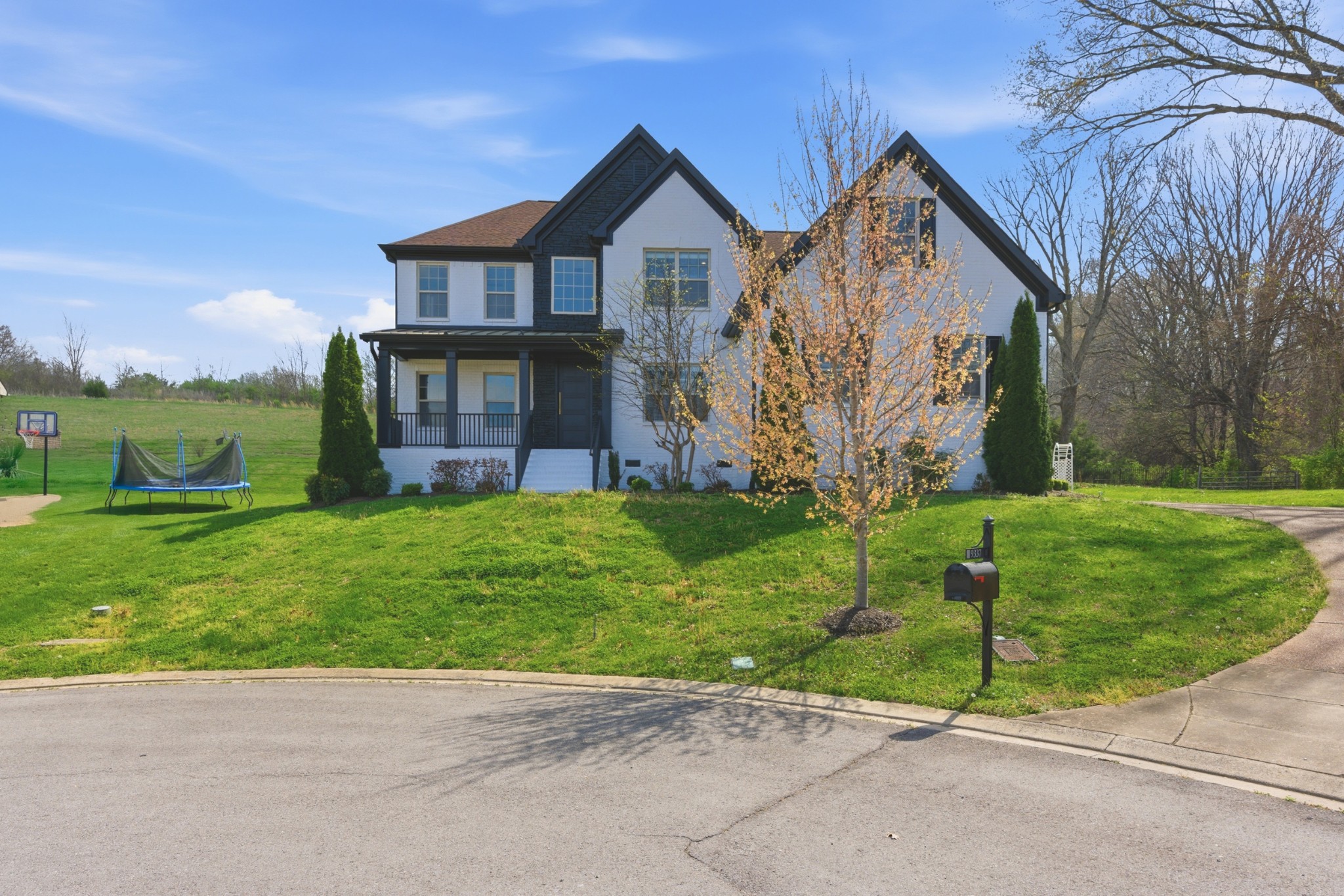 9337 Norwegian Red Dr