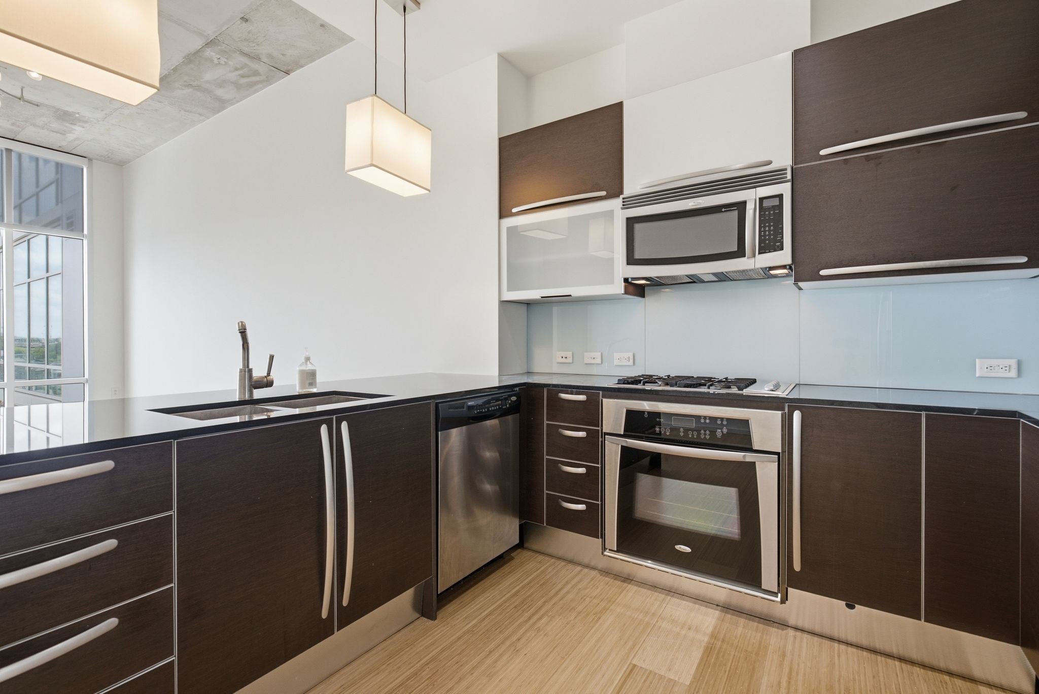 Search Listings 4 700 12th Ave S 1208