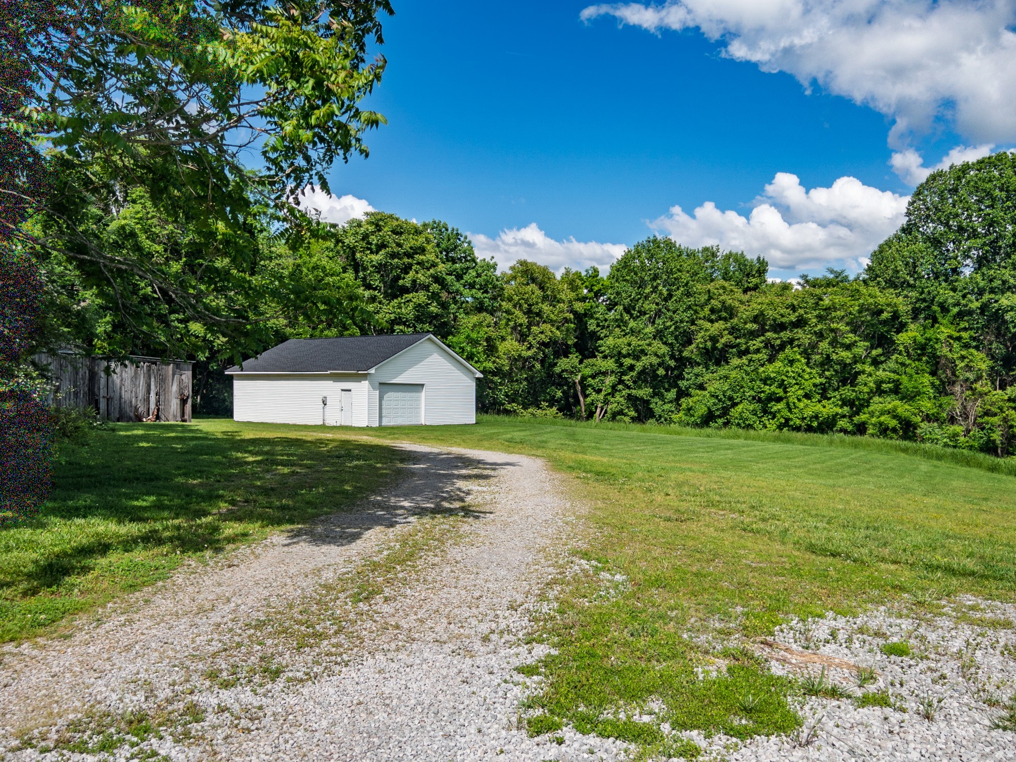 904 Weeping Willow Rd