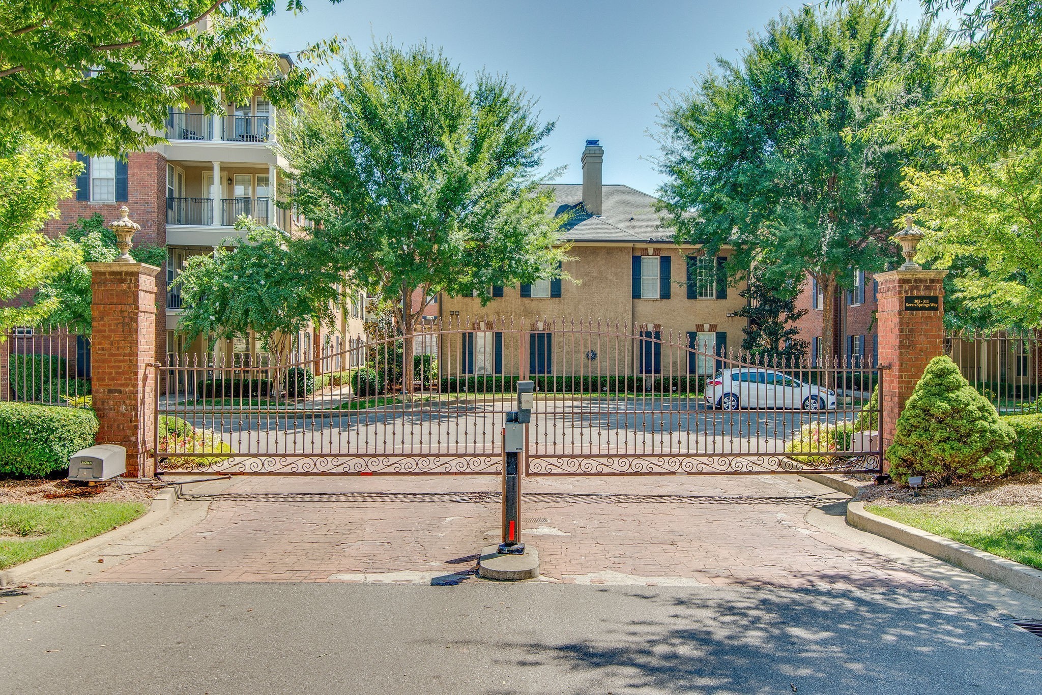 307 Seven Springs Way 301