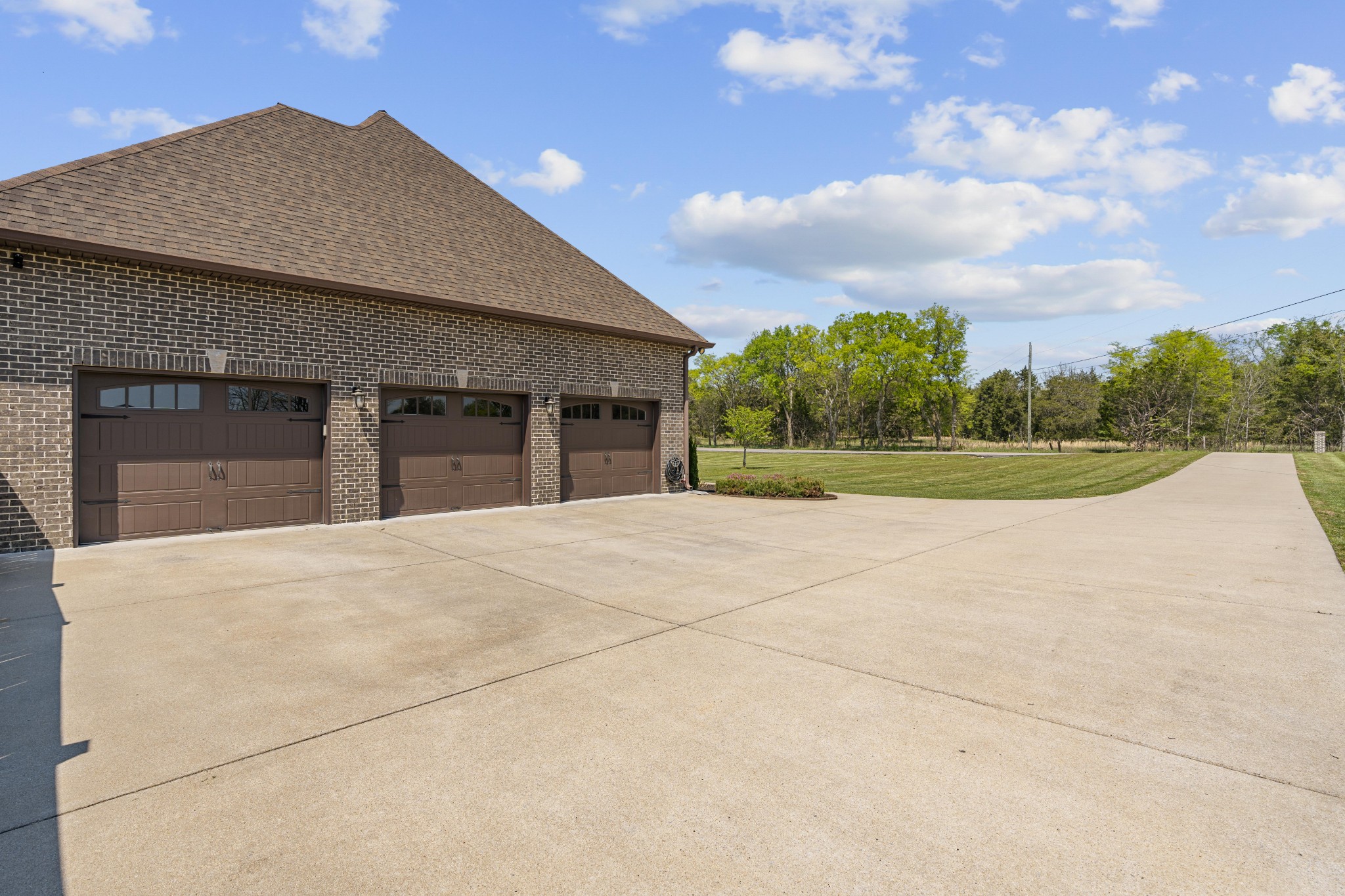Lebanon, Tennessee, 37090, United States, 3 Bedrooms Bedrooms, ,3 BathroomsBathrooms,Residential,Active,2037108