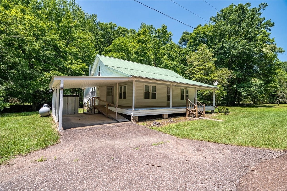 2399 Linden Hwy