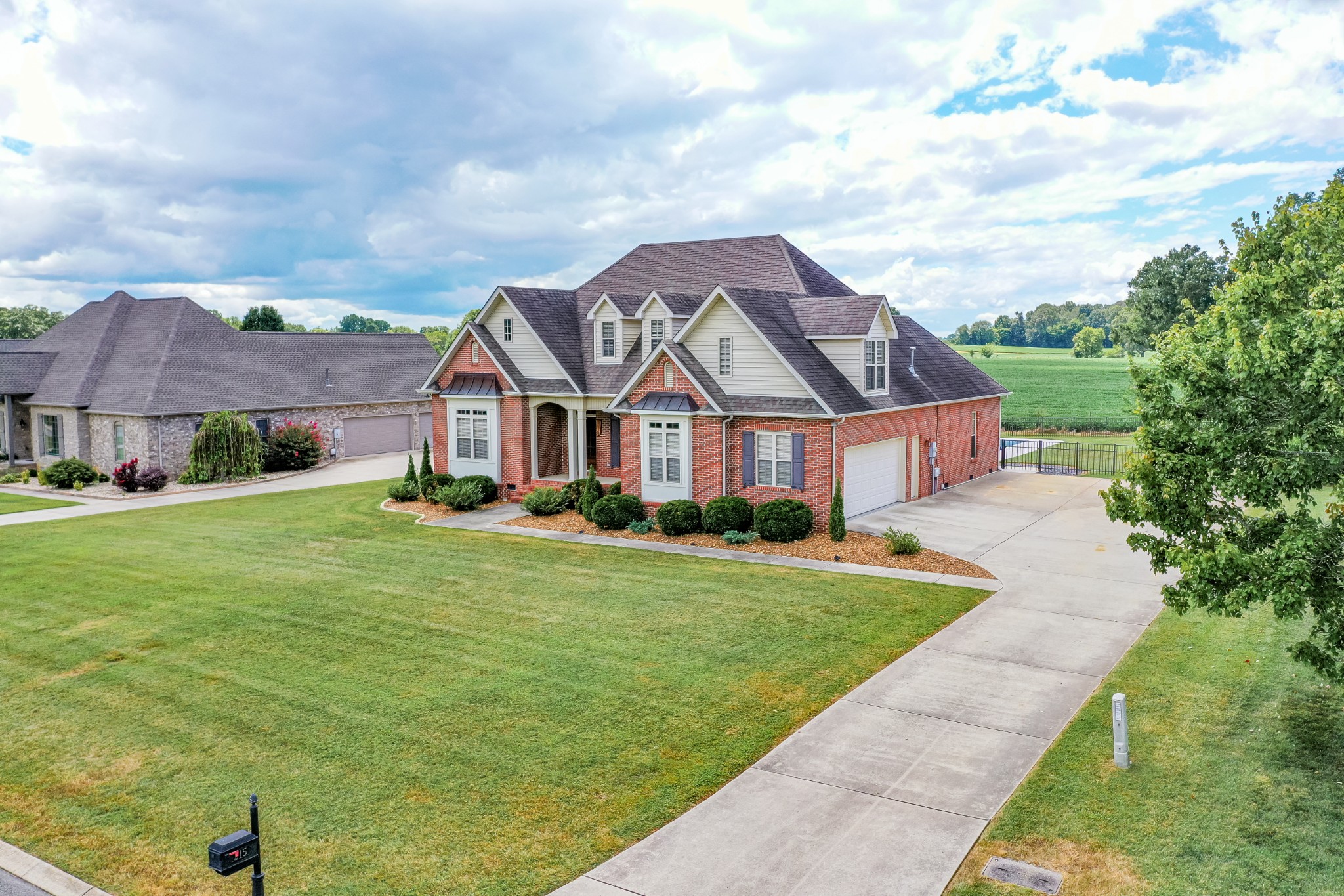 215 Wellington Dr