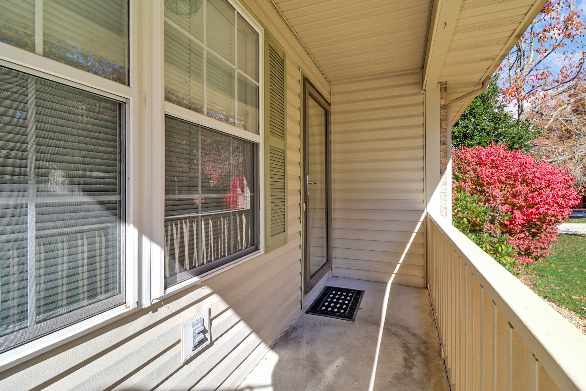 112 Lakewood Dr