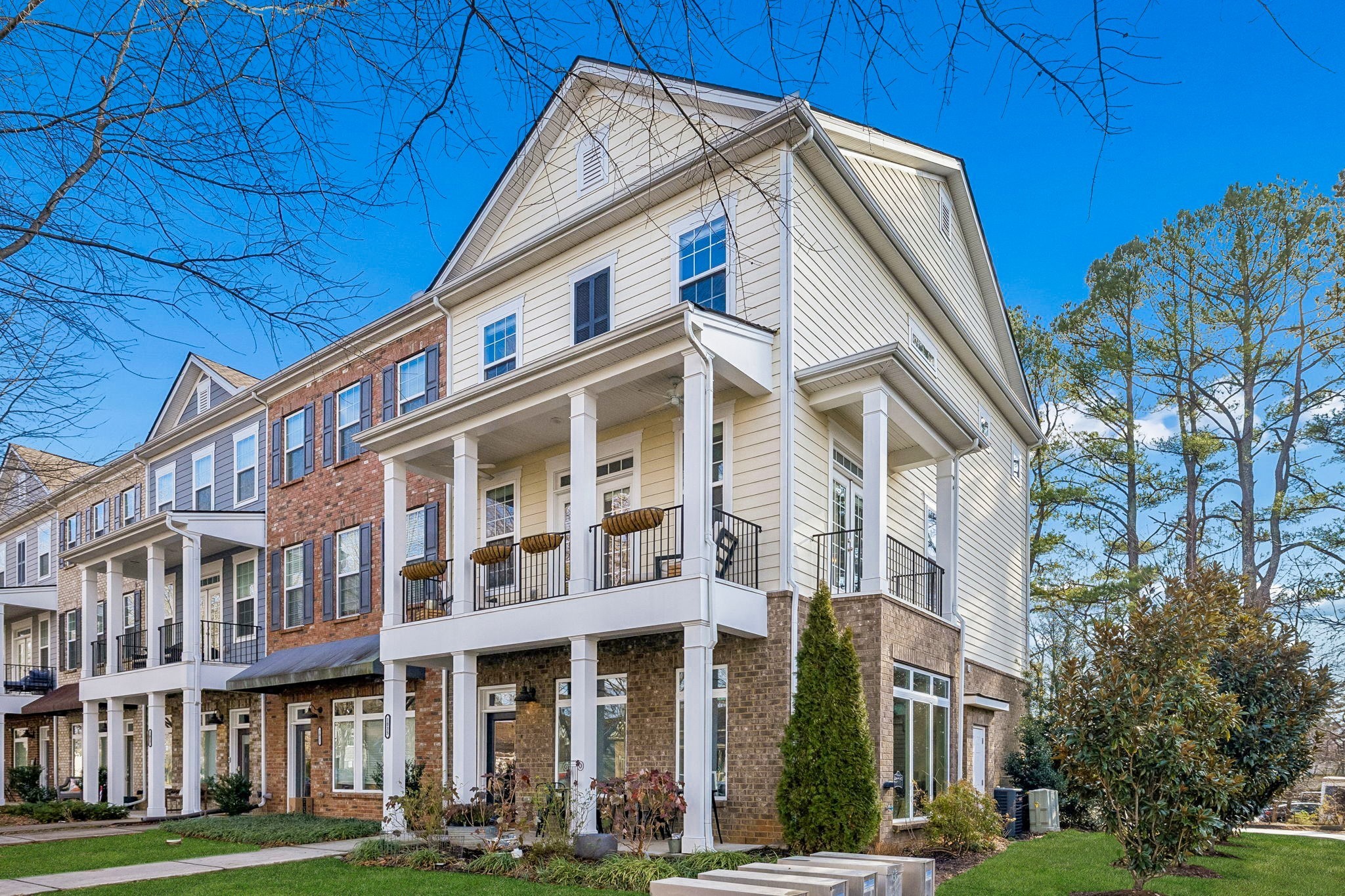 1035 Avery Park Dr