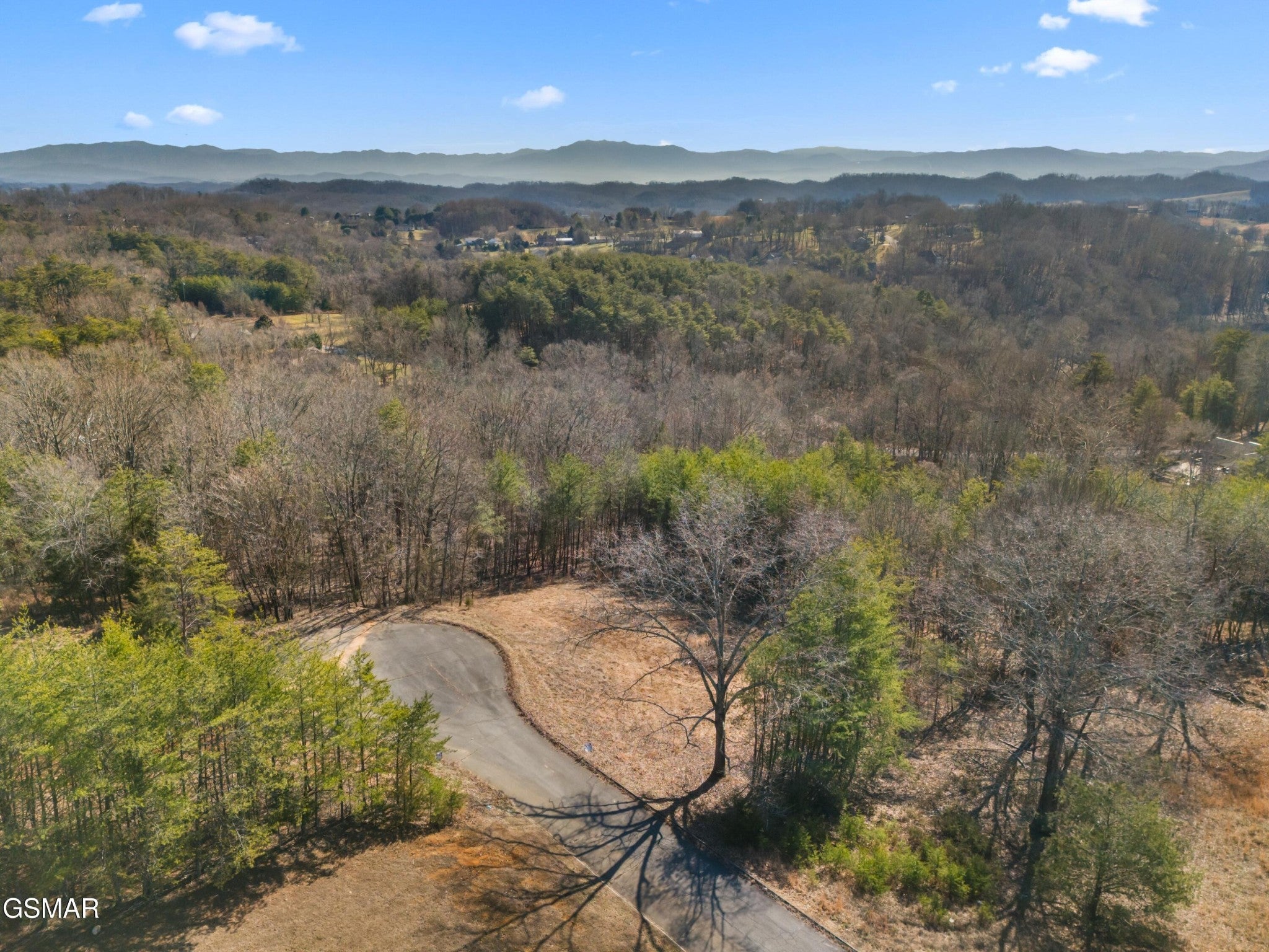 53 Kenneth Overlook