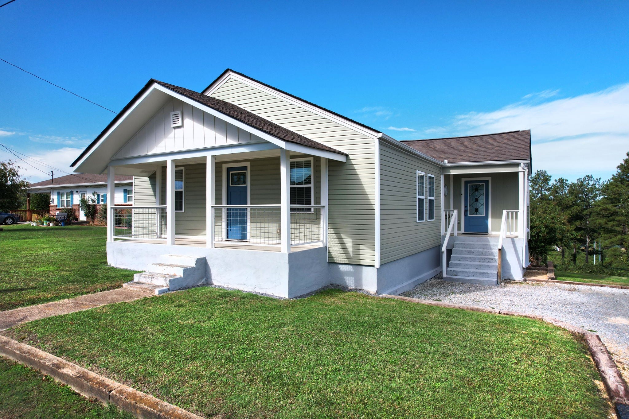 450 Johnson Blvd SE