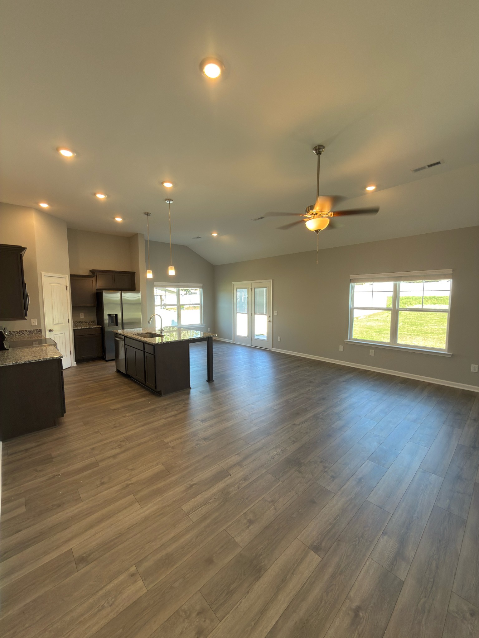 1107 Bluecreek Cir