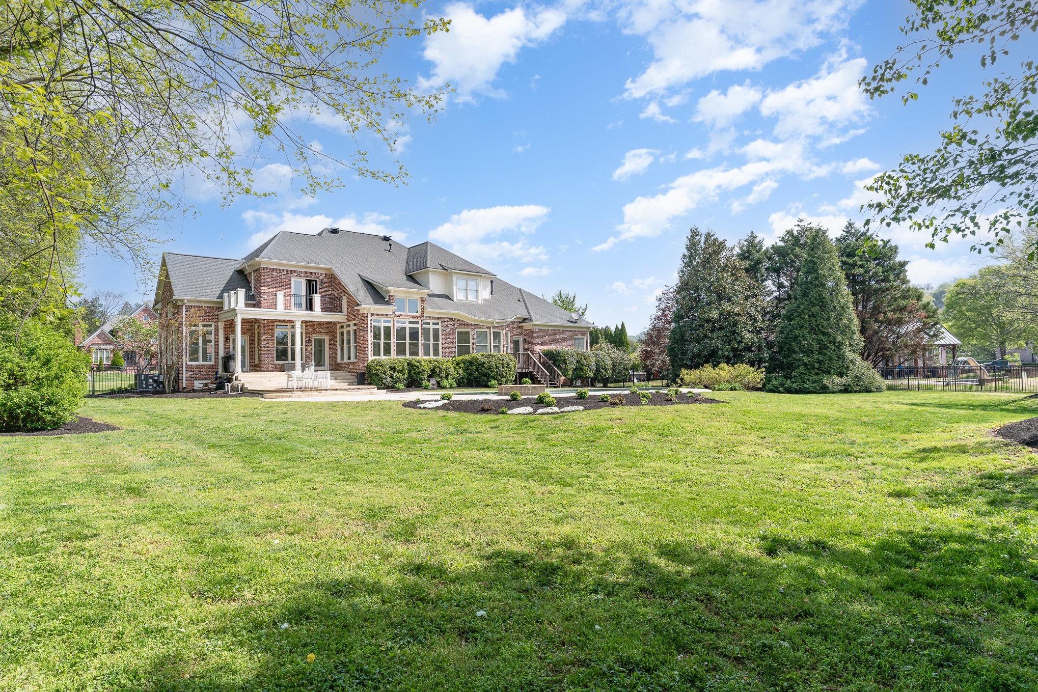 105 Alpine Ct