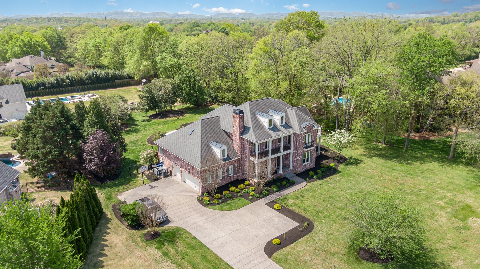 105 Alpine Ct