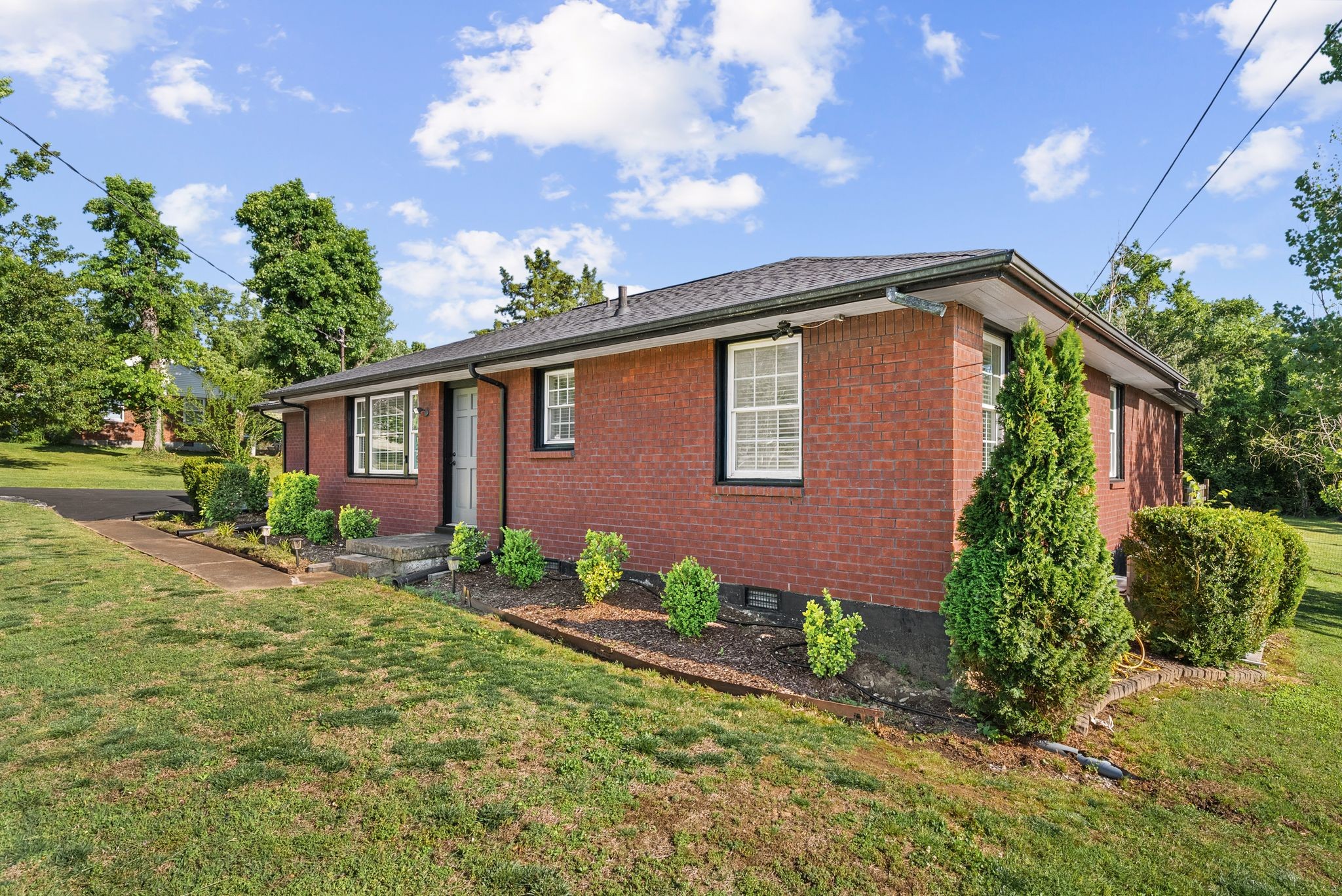 608 Vinson Dr