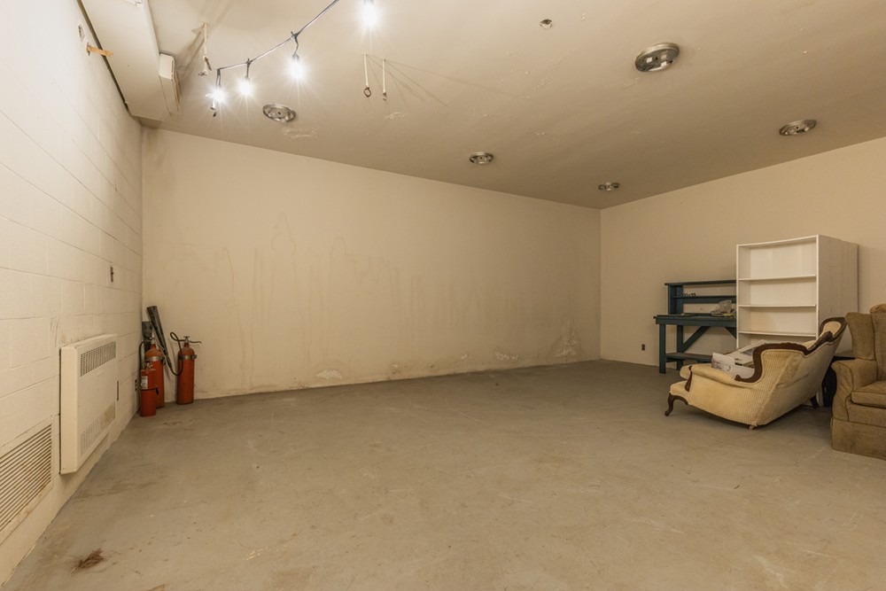 8871 Griffith Rd
