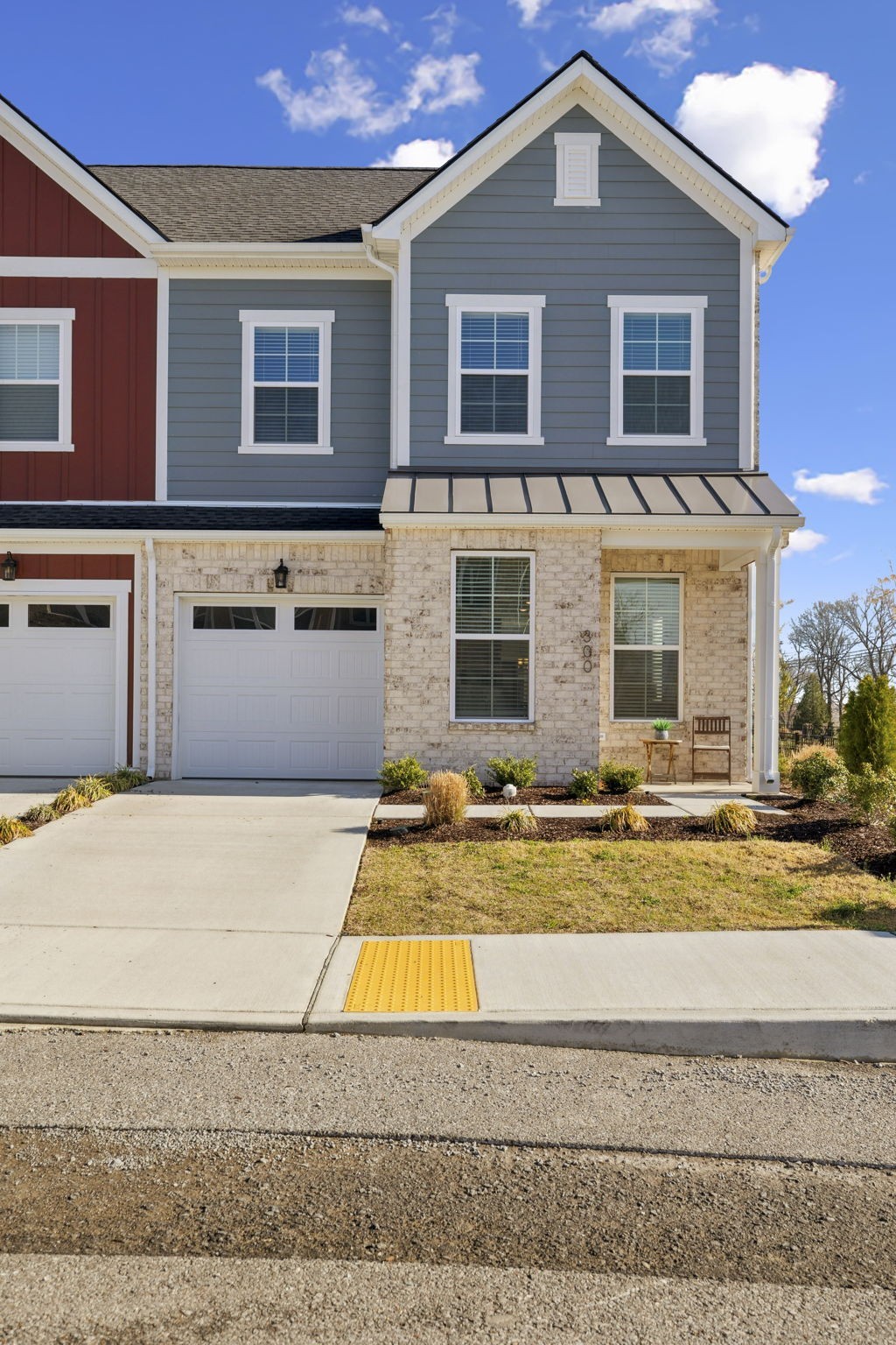 300 Carver Connection