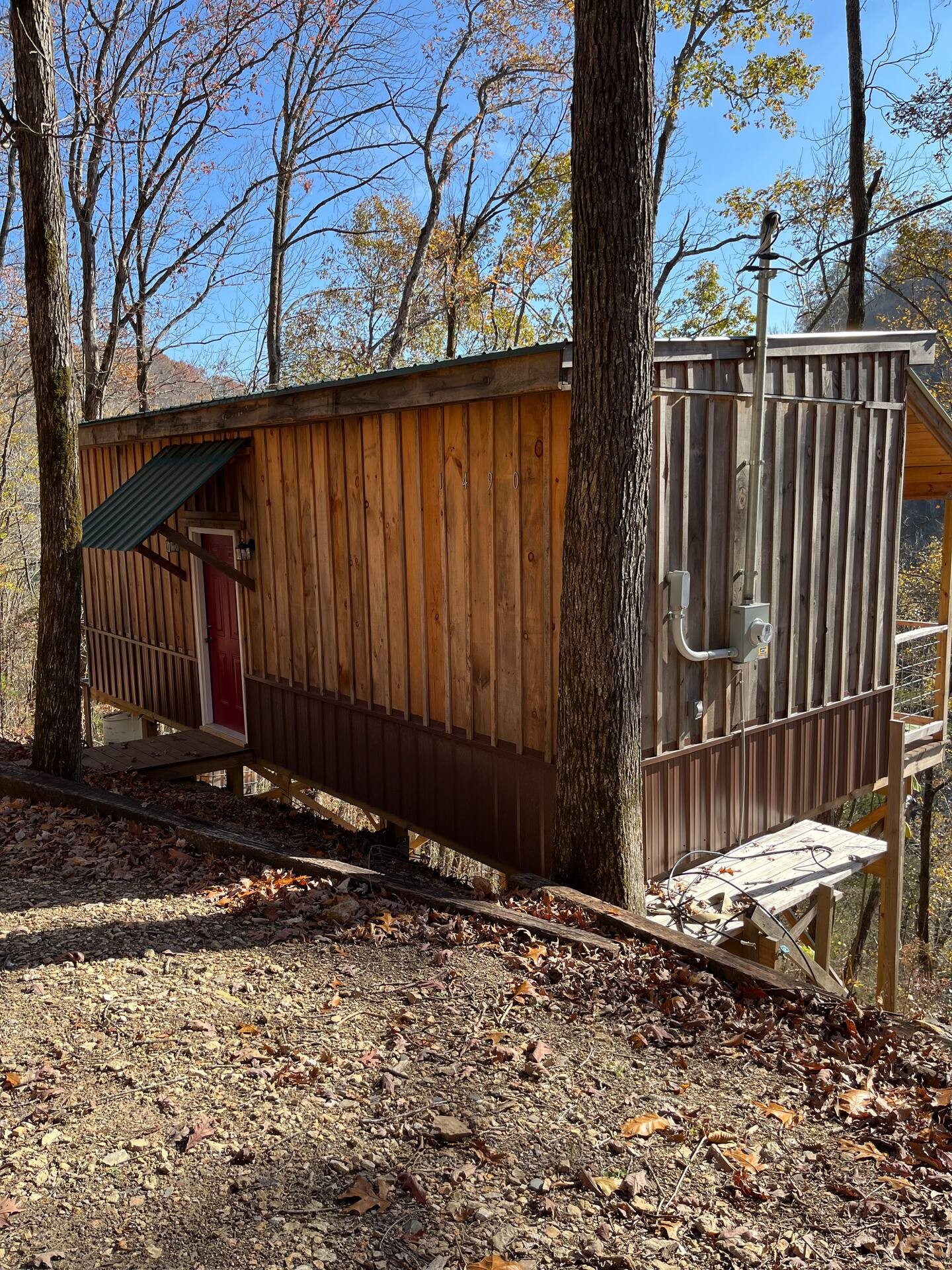 1490 Ford Rd