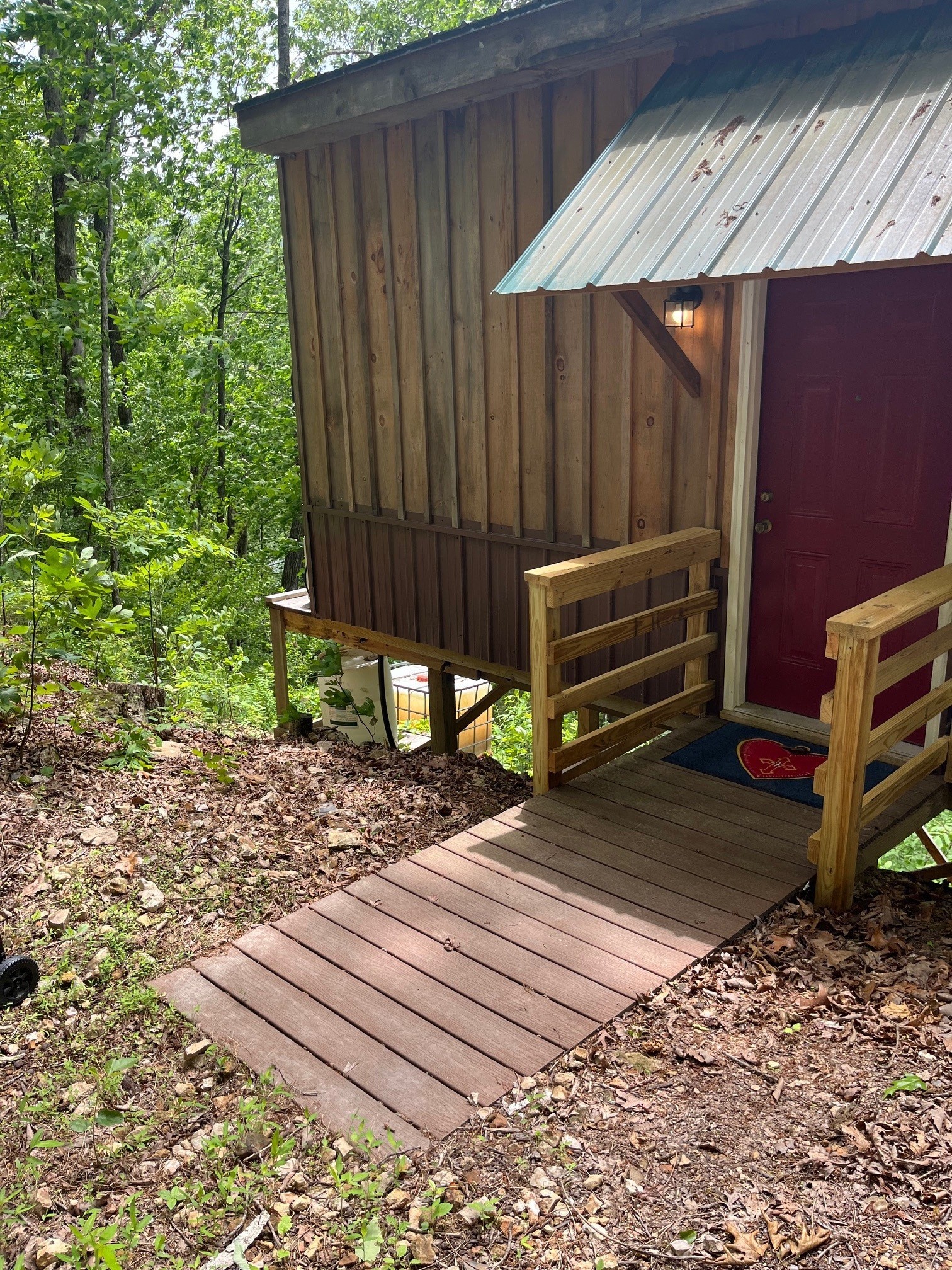 1490 Ford Rd
