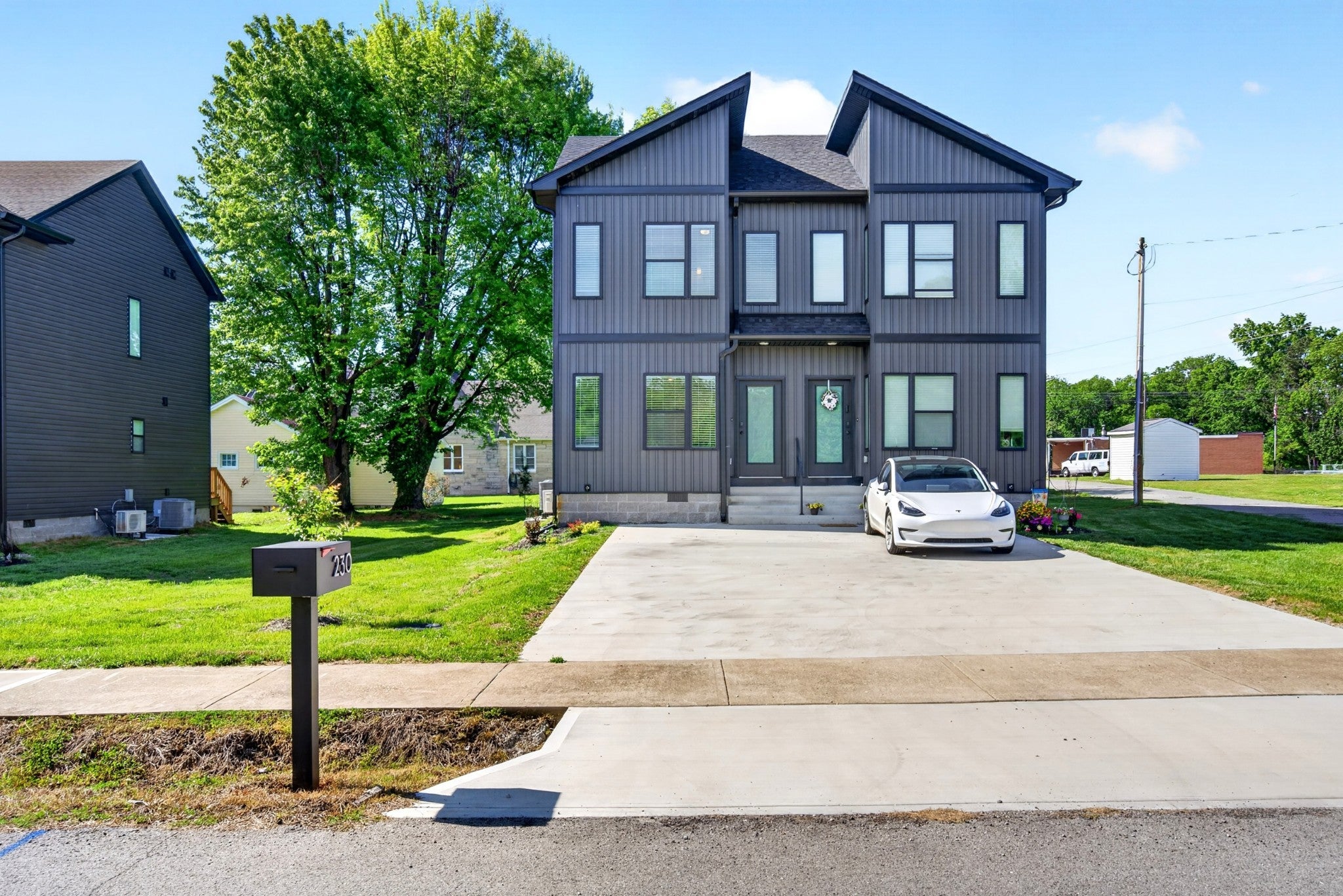 230 Third St