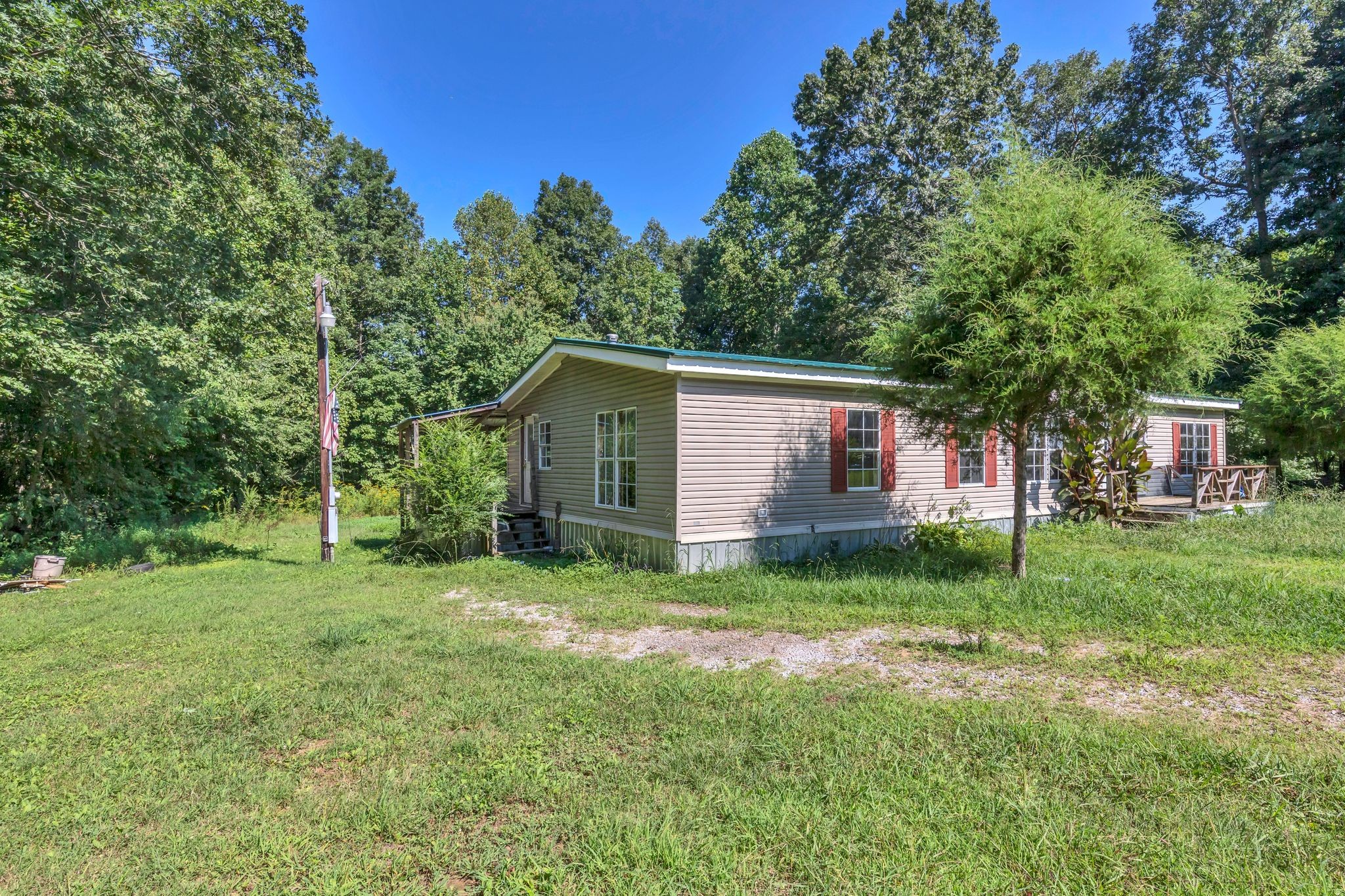 382 Shelley Rd