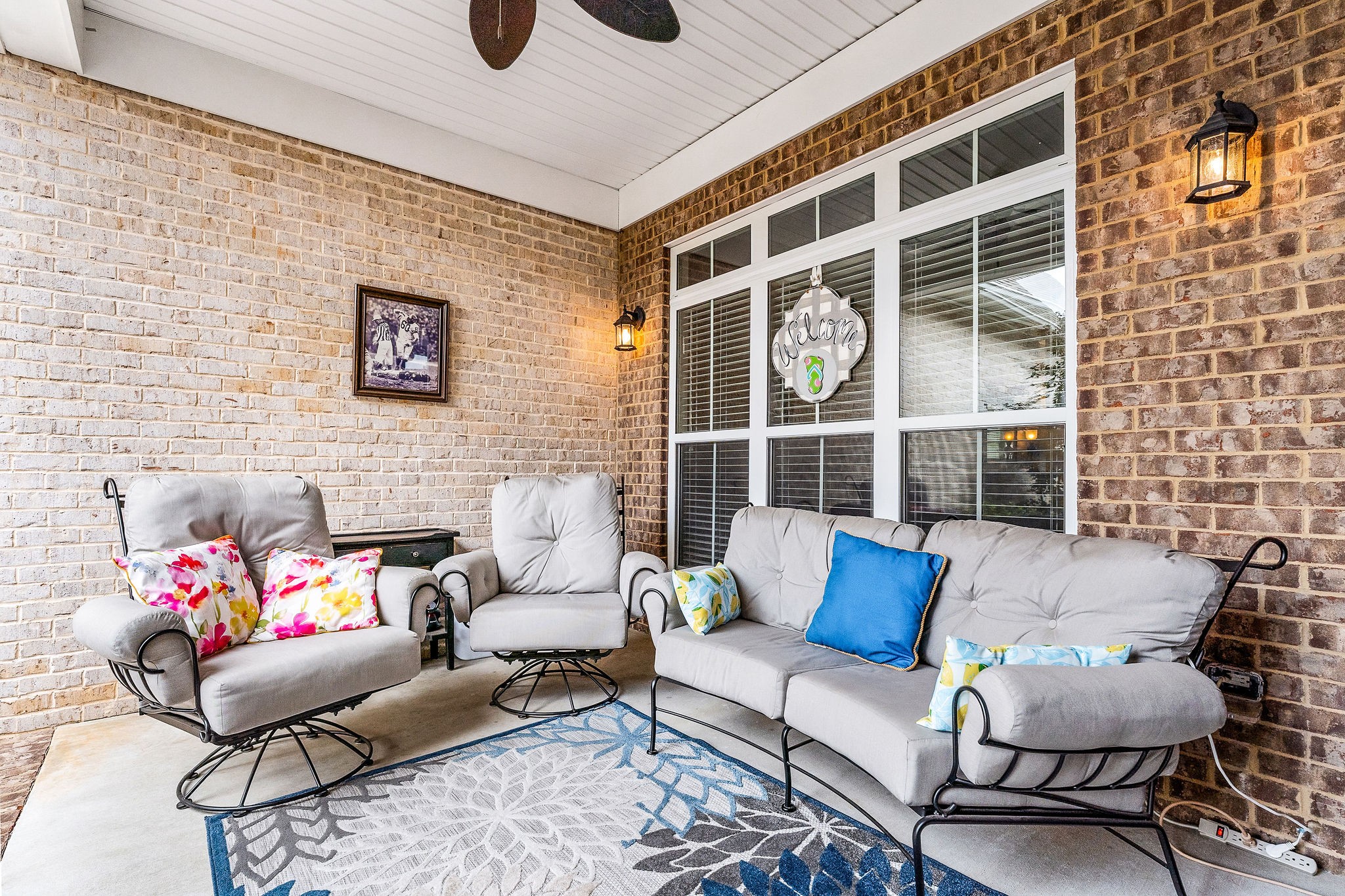 212 Downton Ave