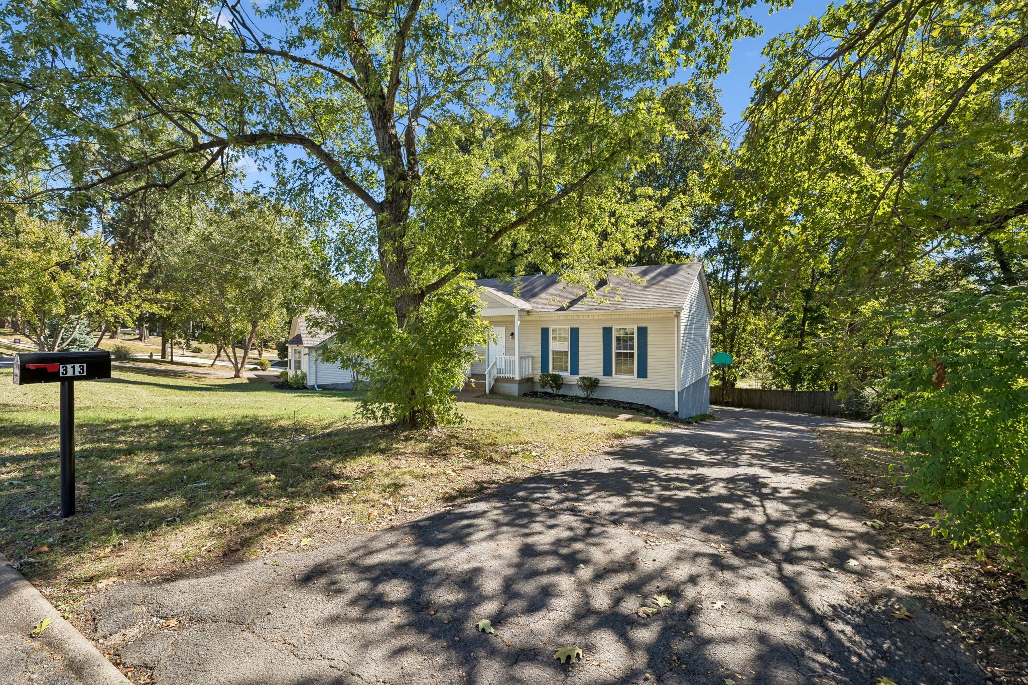 313 Sunrise Cir