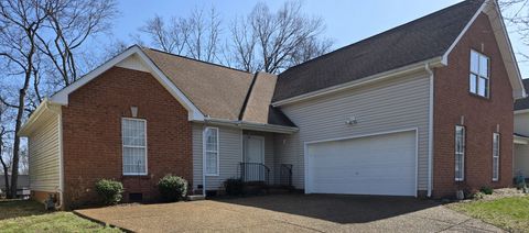 154 Homestead Pl Hendersonville TN 37075