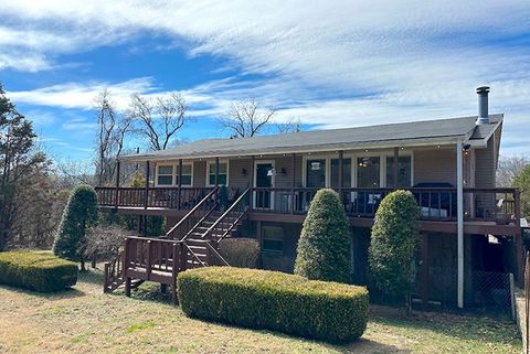 MLS: 2808639