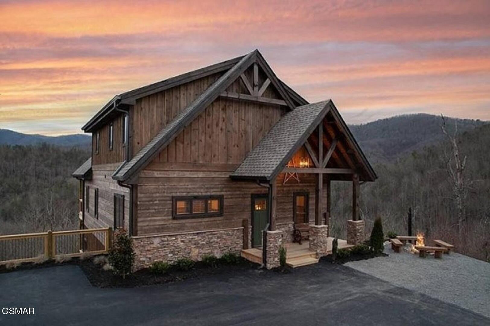 1563 Mountain Dreams Way