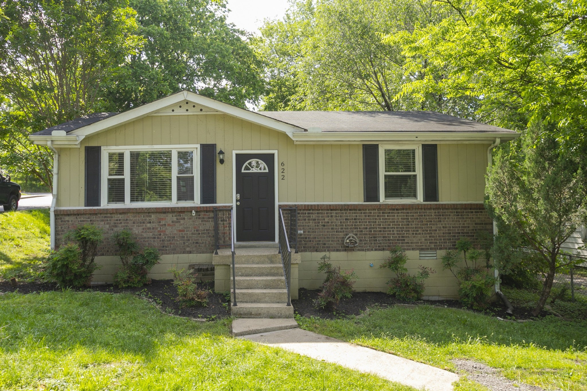 2.0-bed rental at 622 S 14th St
